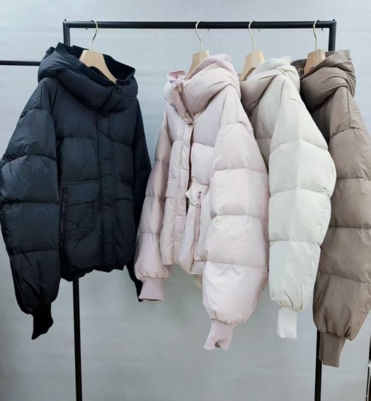 (5121) 羽絨外套 $389/1  黑/粉/杏/卡