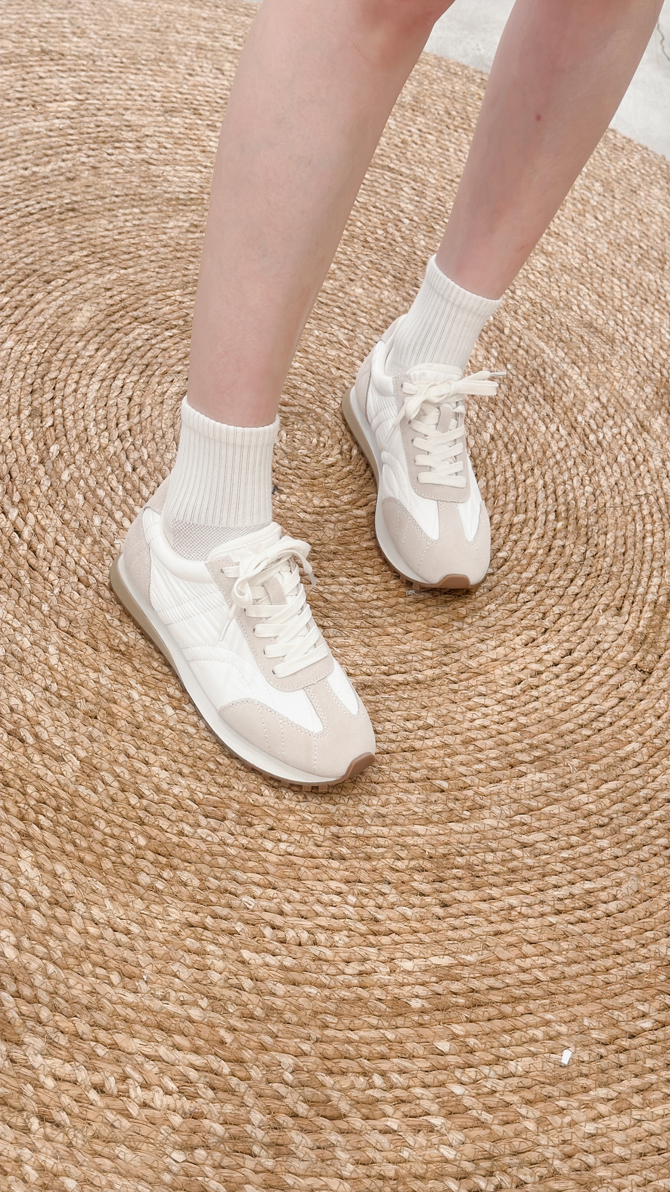 【現貨】奶油拼接小白鞋 復古厚底設計 日常百搭休閒鞋