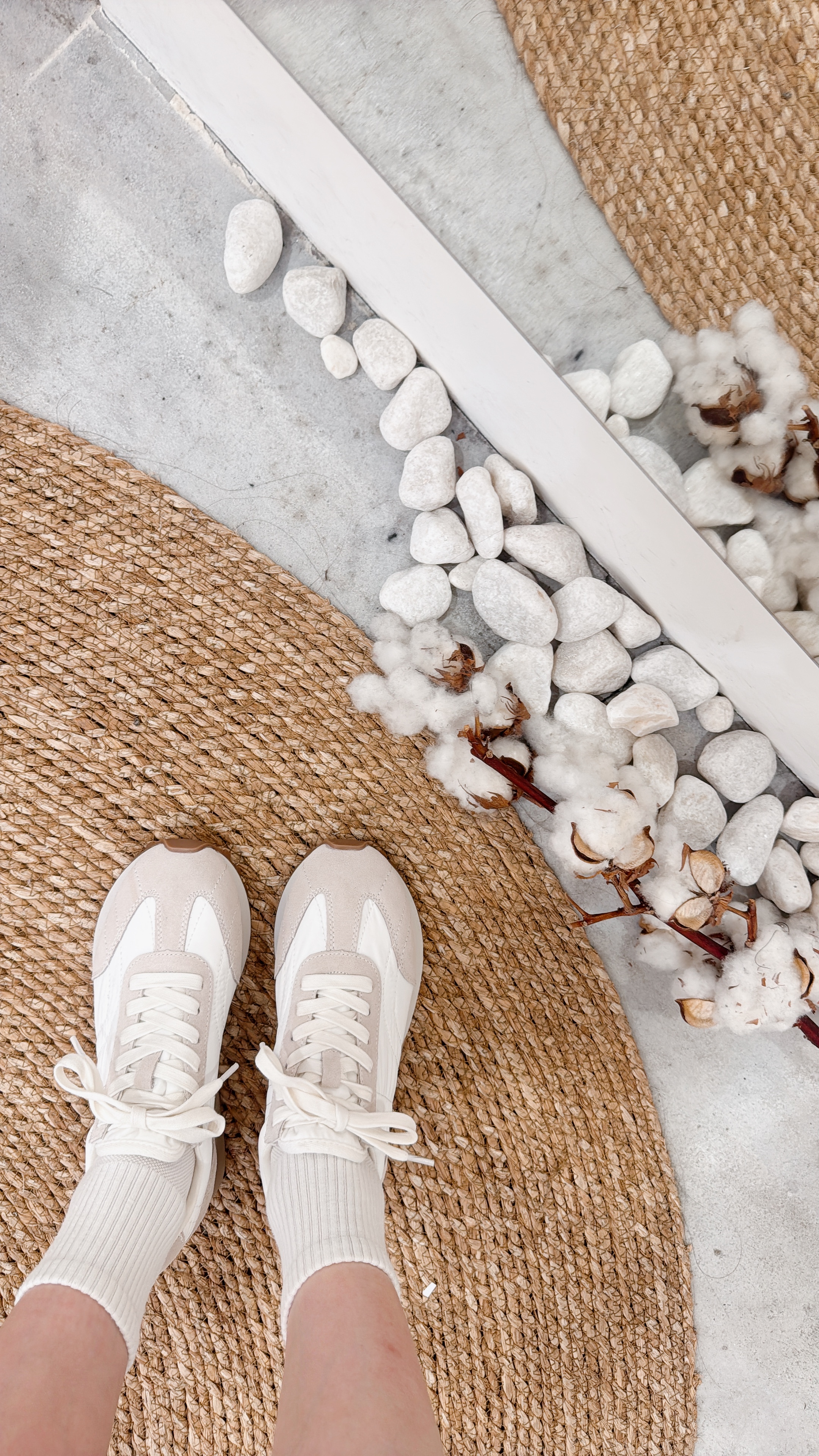 【現貨】奶油拼接小白鞋 復古厚底設計 日常百搭休閒鞋