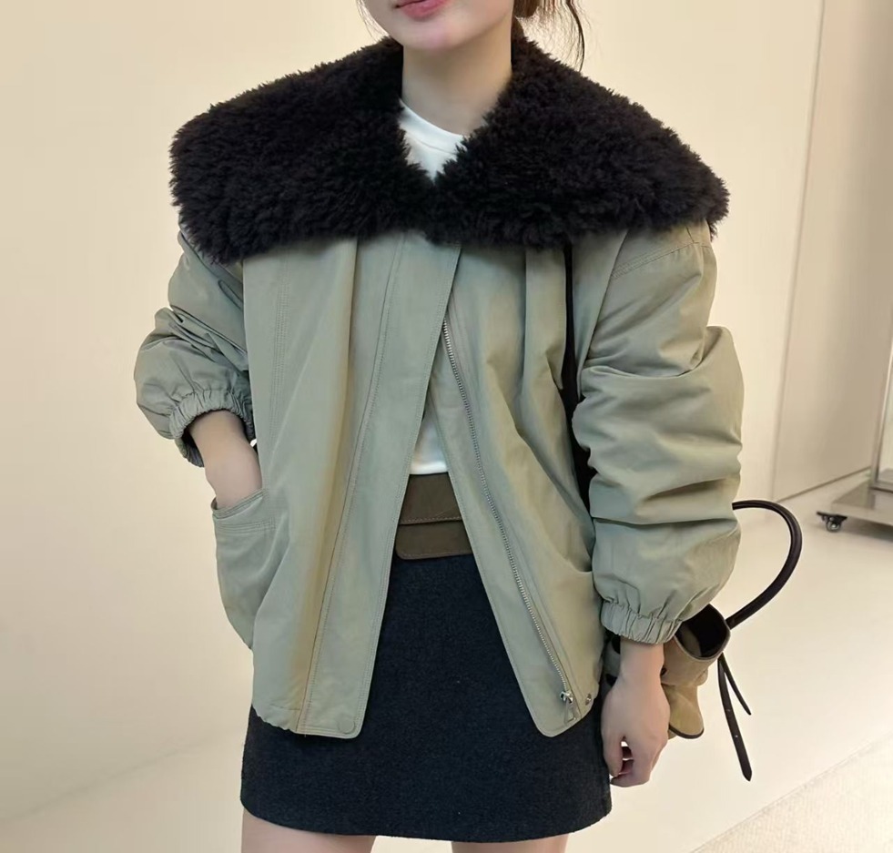 (5123) 大反領羽絨