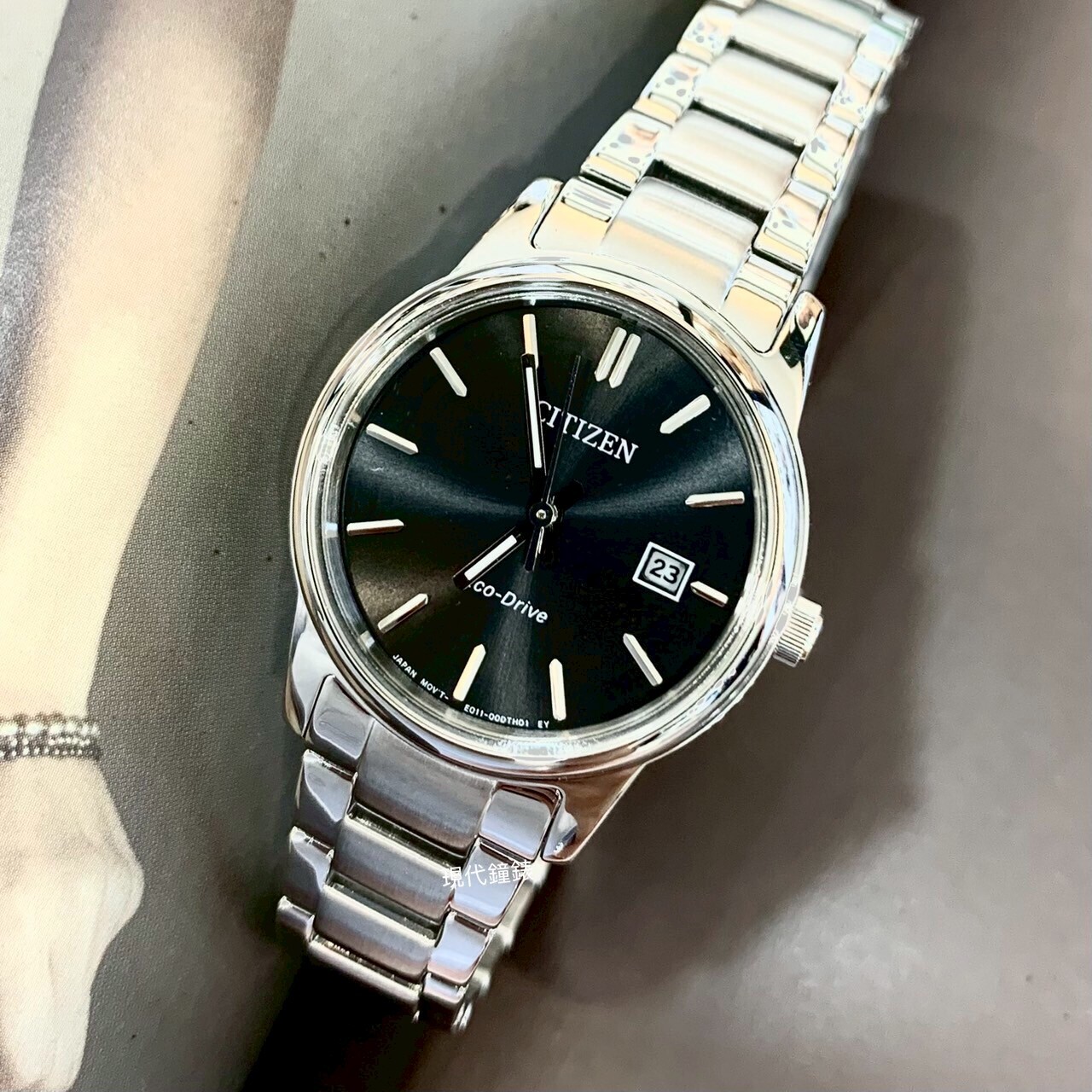 【CITIZEN 星辰】三針經典光動能EW2318-90E 27.5mm 現代鐘錶