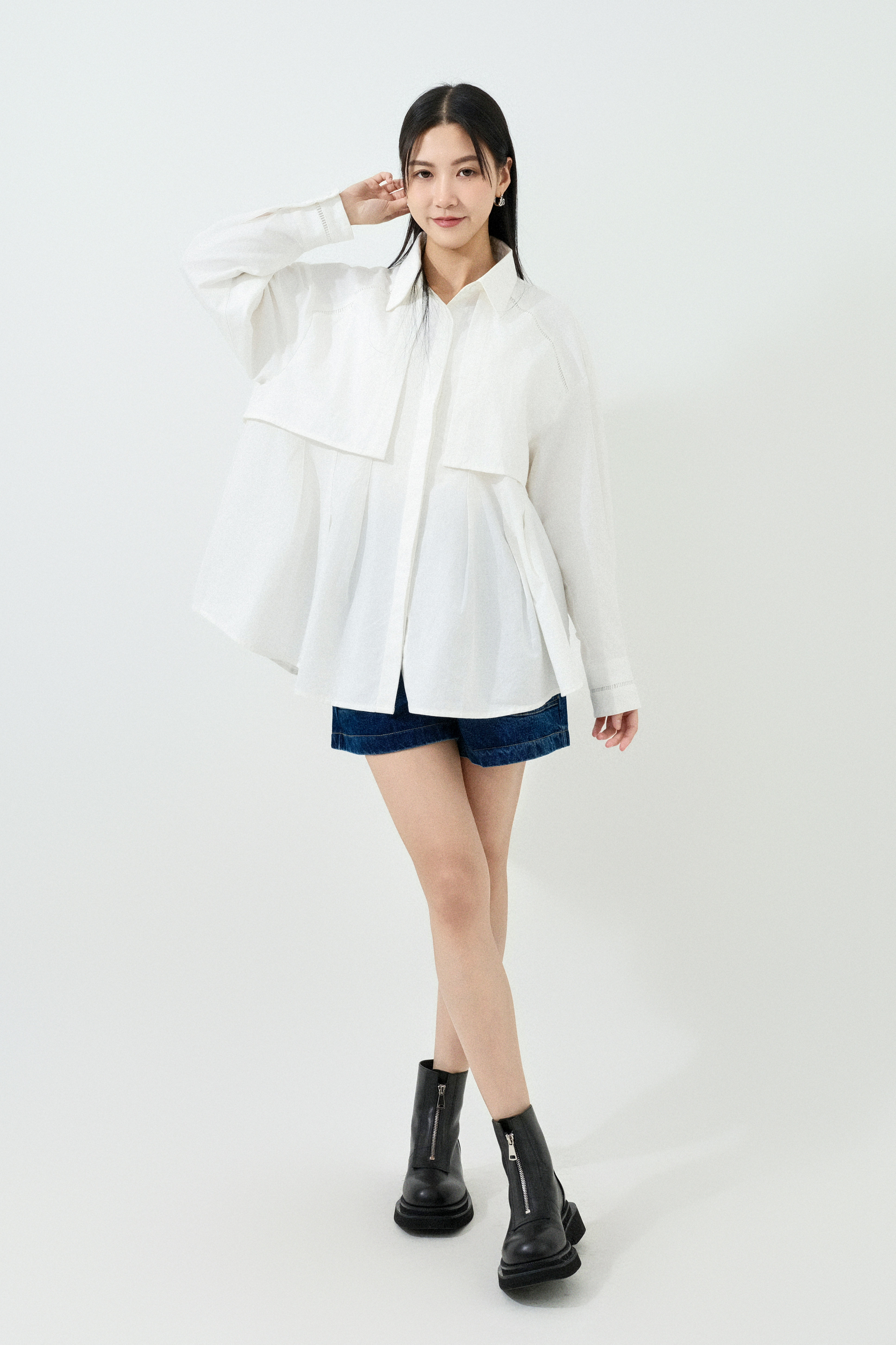 胸冚車褶傘腳恤衫 (預購產品）