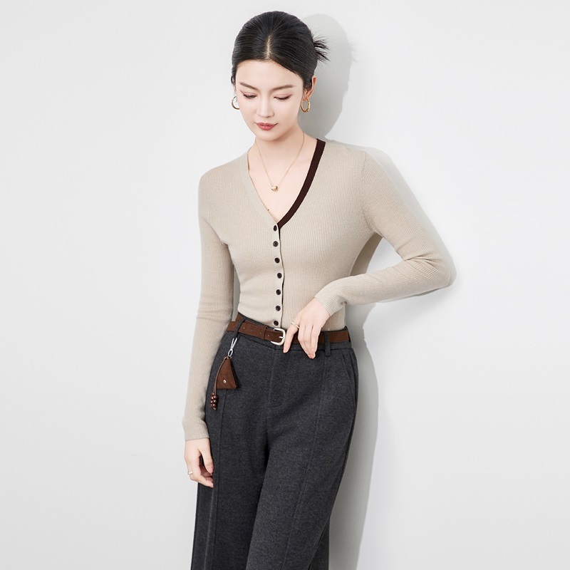 配色V領排釦針織上衣 三色