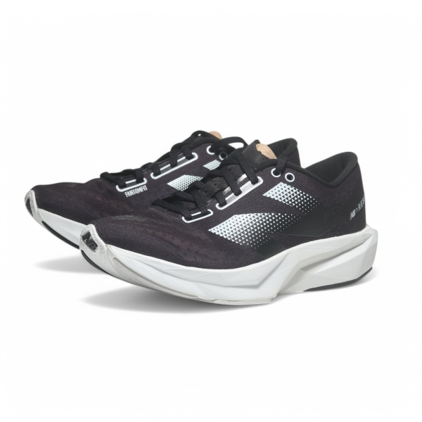 NEW BALANCE 慢跑鞋 FUELCELL REBEL 黑白 輕量 競速跑鞋 女 WFCXCE4