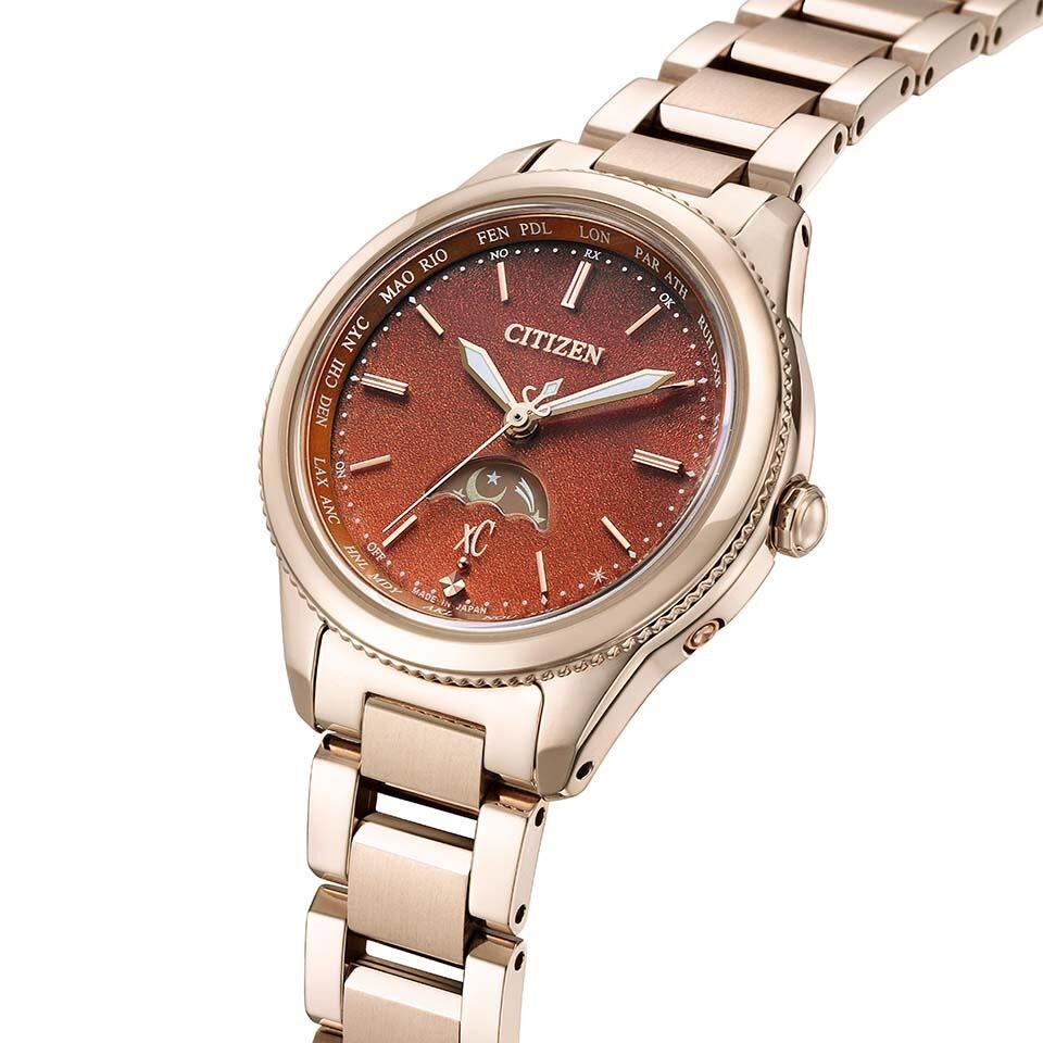 萬年鐘錶 - Citizen 星辰錶  XC   光動能電波錶 大地系列赤土沙丘面盤小錶徑鈦金屬月相女錶 EE1004-73W 錶徑29MM