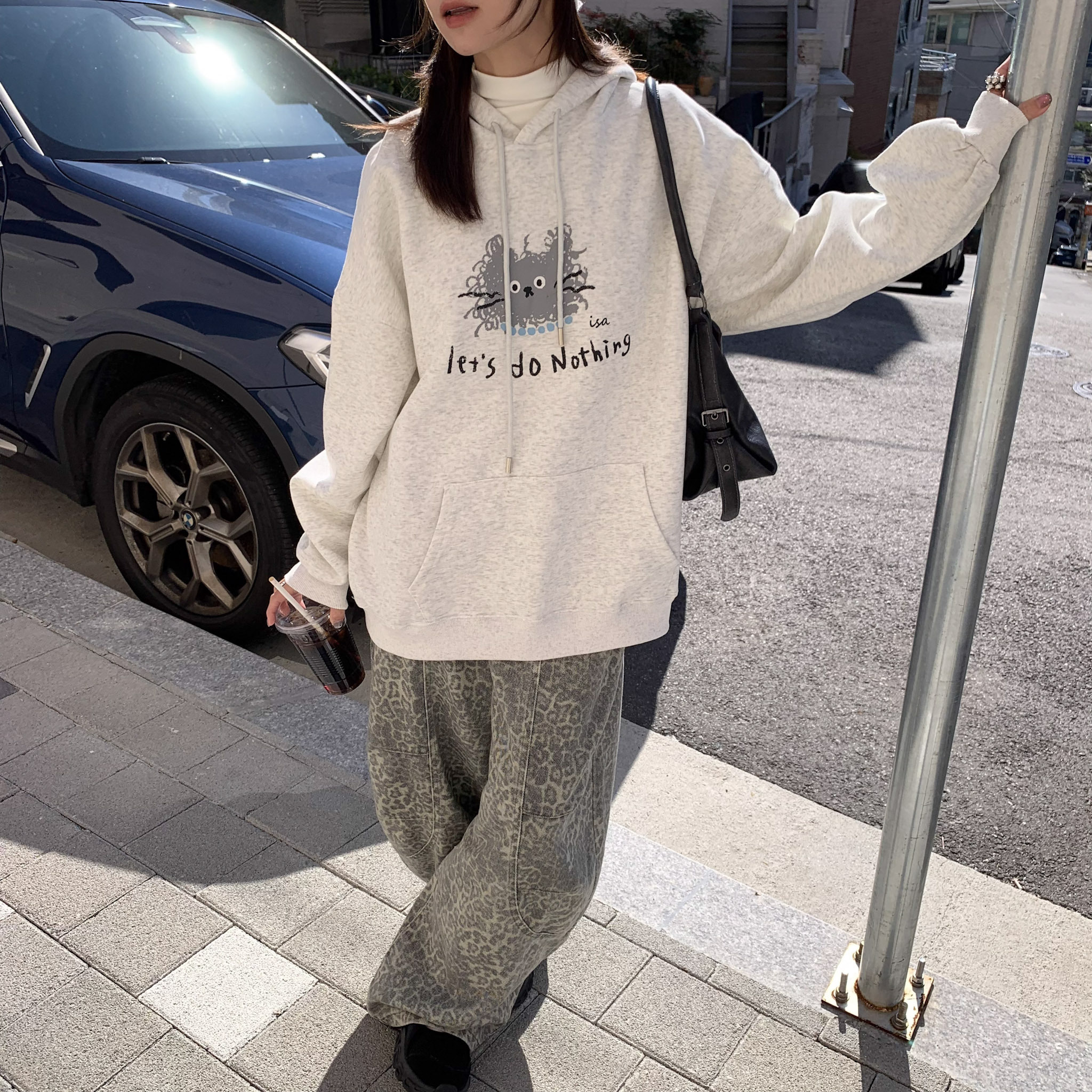 ISA_🌕🏛️【ISA X FullMoon.studio】炸毛捲捲貓帽TEE_51052