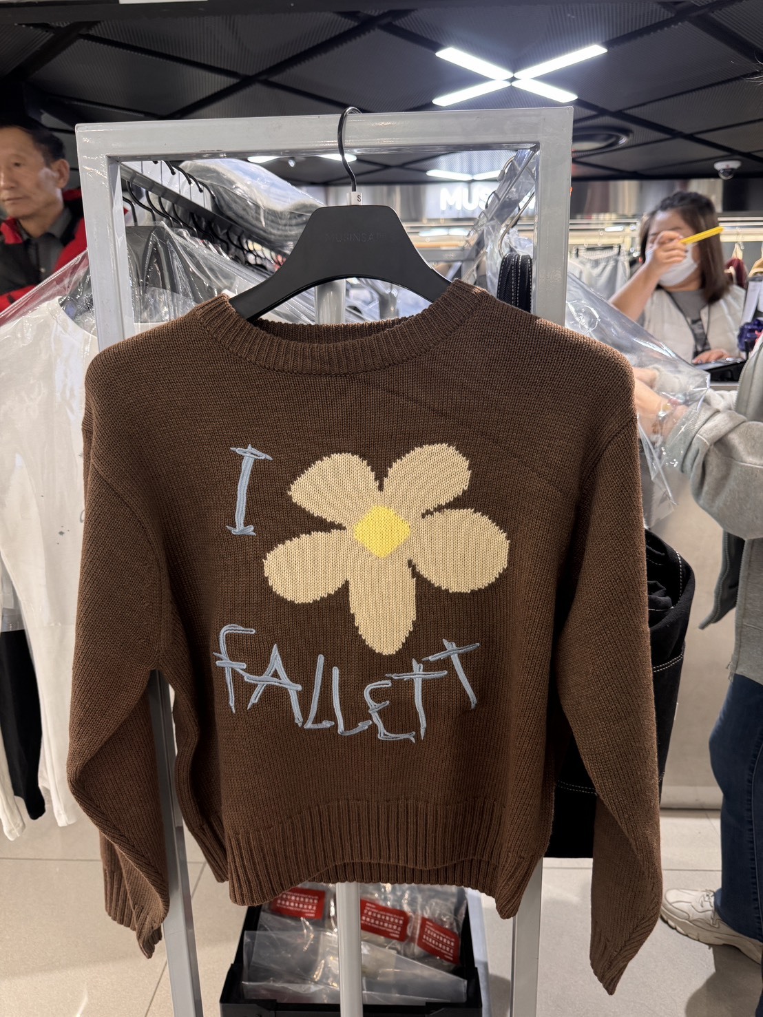 Fallett 新款花花刺繡上衣