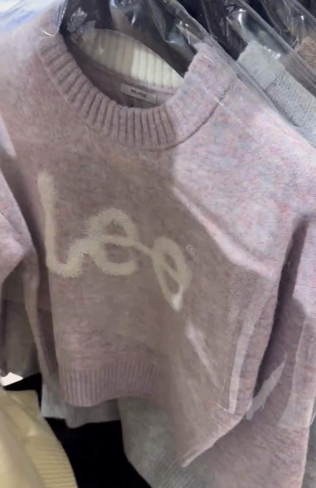 韓國 LEE LOGO毛衣