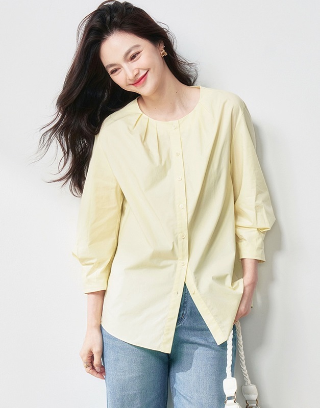 圓領排釦七分袖上衣 兩色