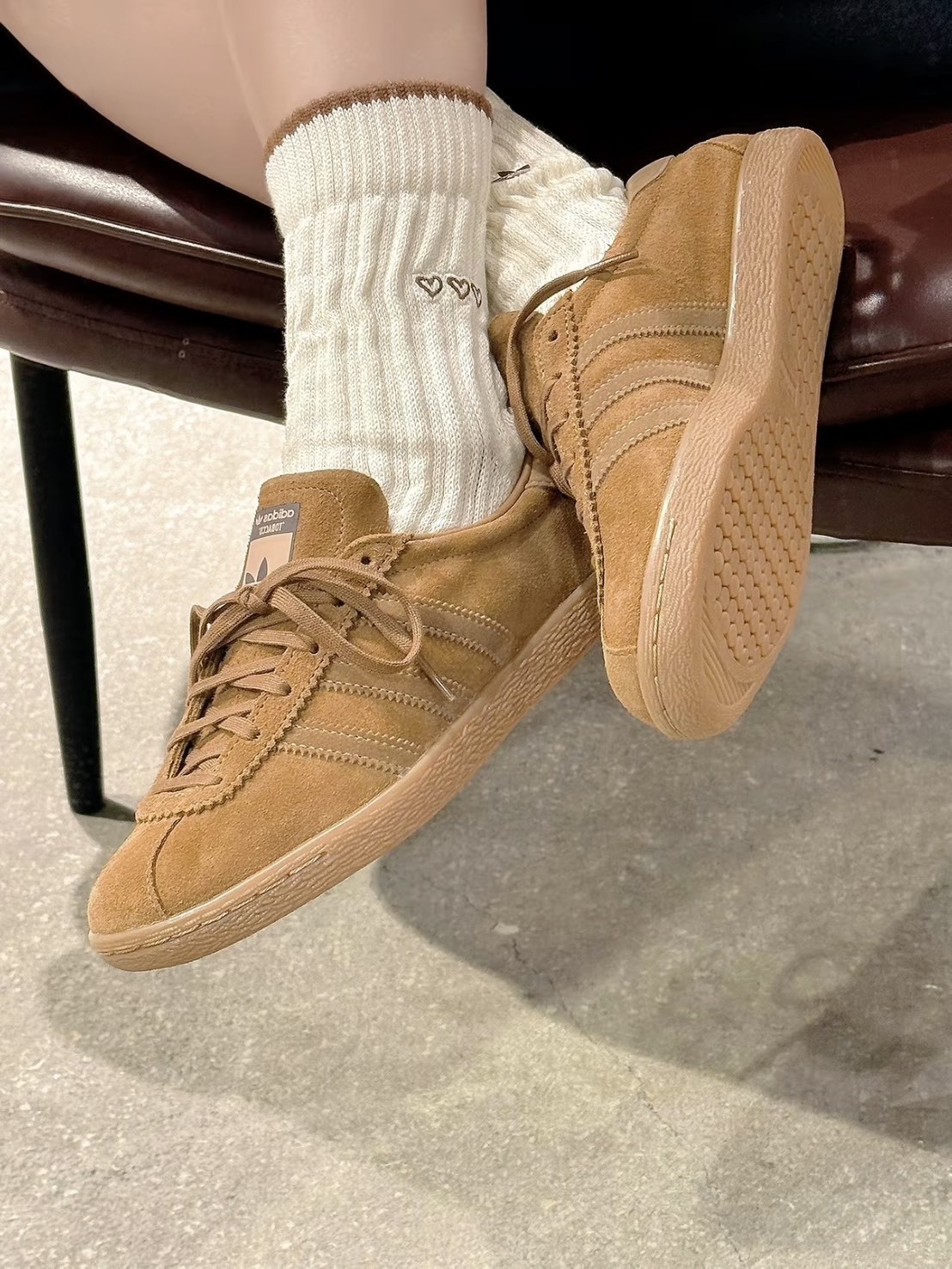 <冬季氛圍的神!> Adidas Originals Tobacco 絨面奶茶棕🧋