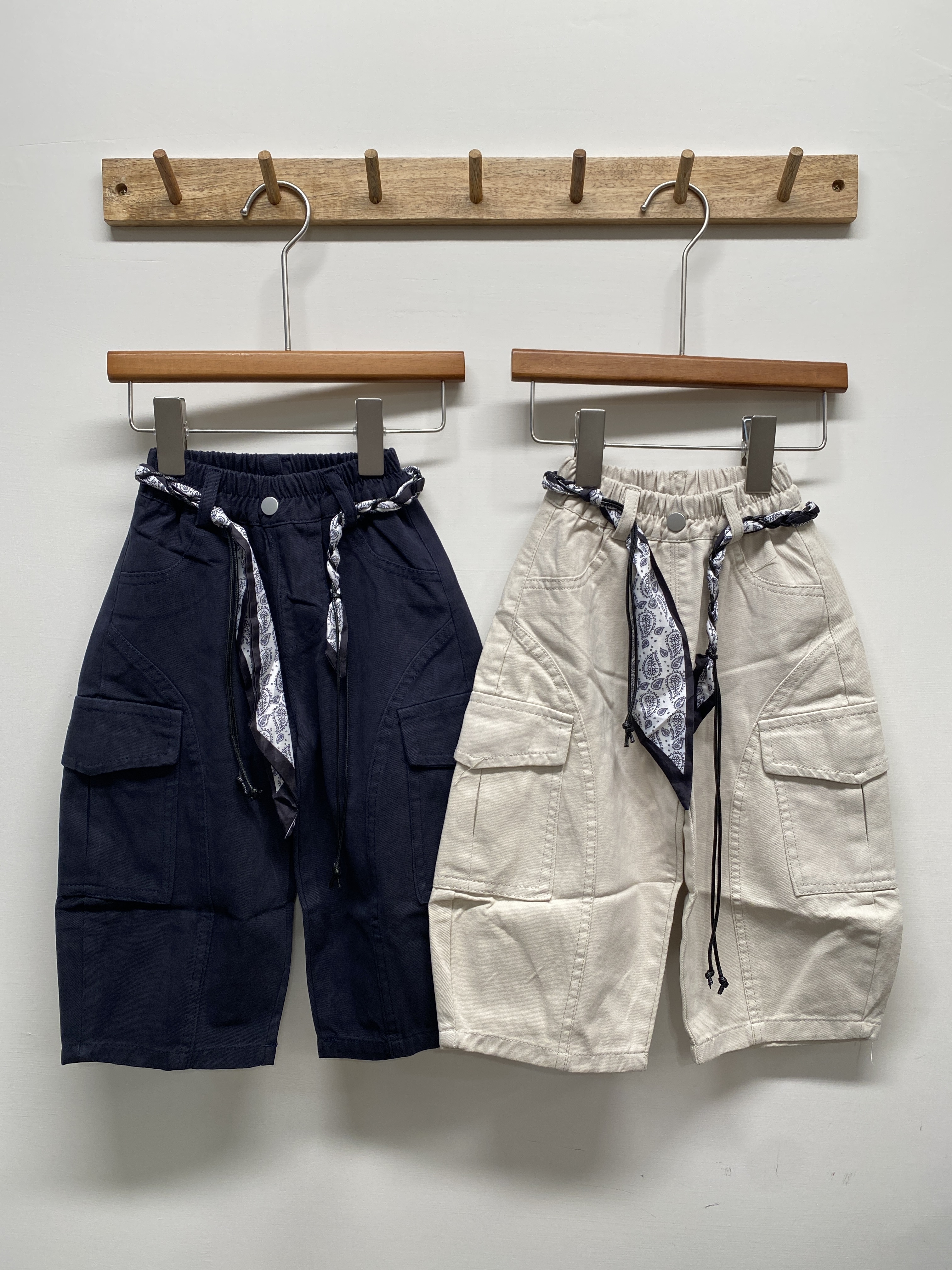 A03515質感綁繩彎刀休閒褲