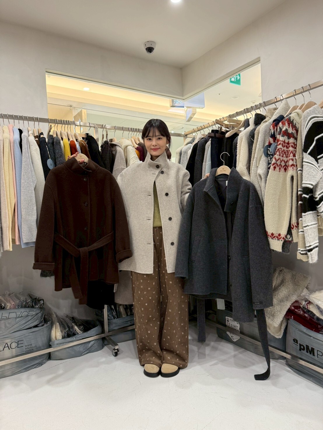 MB5226 純羊毛立領中長板外套