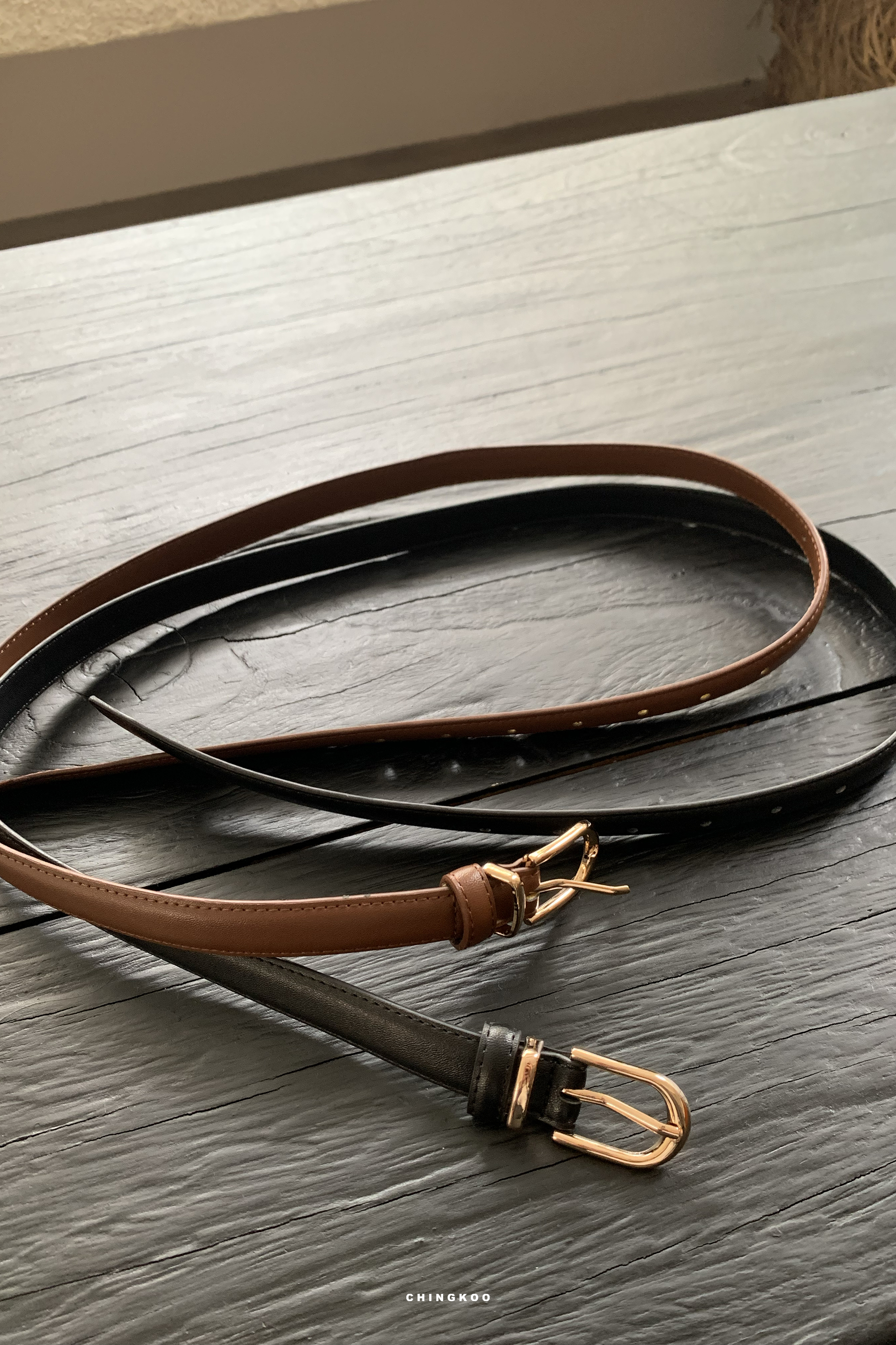 質感肌理經典細皮帶 2色