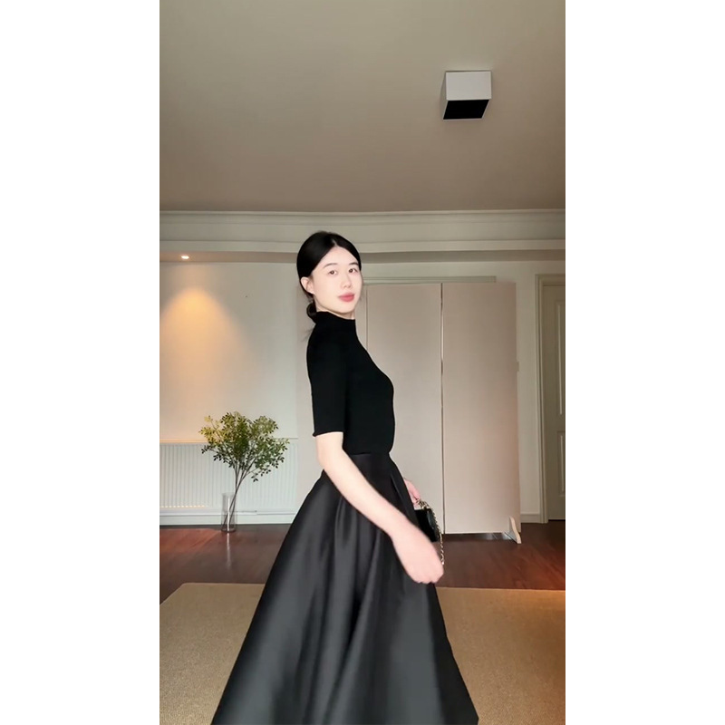 赫本優雅 五分袖+收腰綢緞圓裙(2件組)