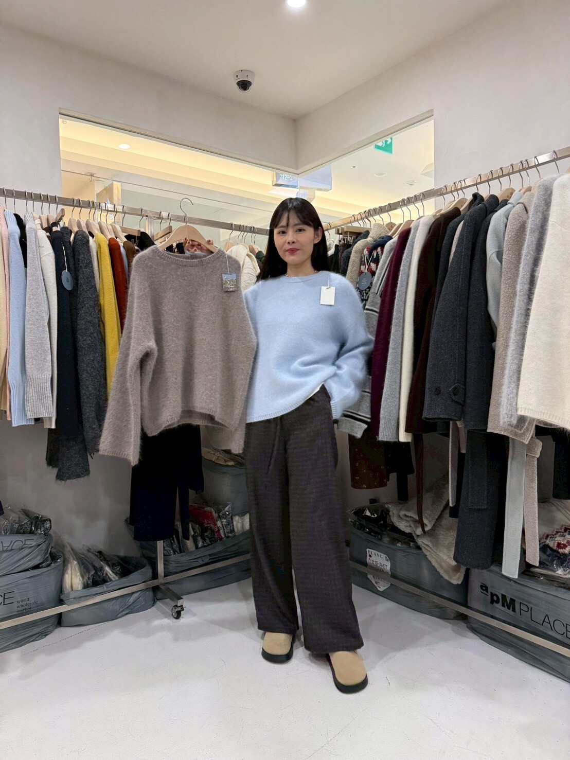 MB5201 毛茸感圓領套頭毛衣