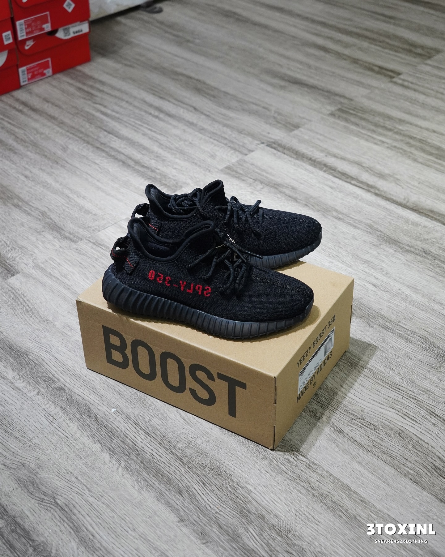 (預訂) Adidas Yeezy Boost 350 V2 - Black Red