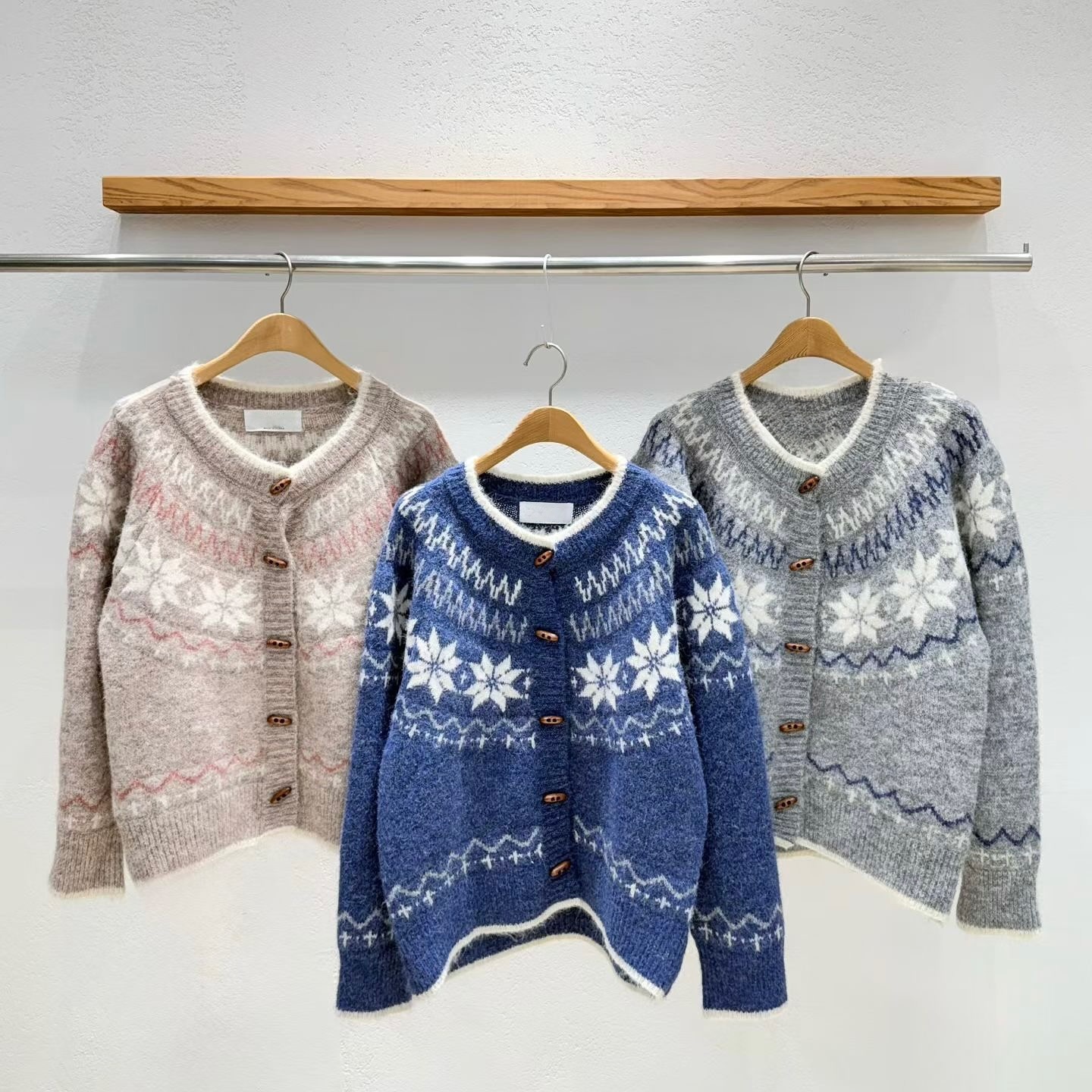 韓國 -彩色雪花冷外套