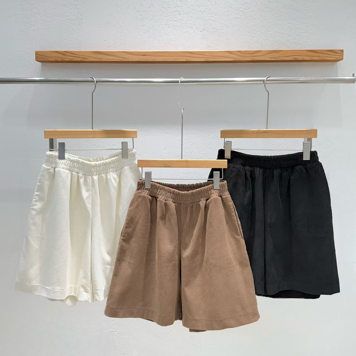 韓國 -素色絨面料短褲