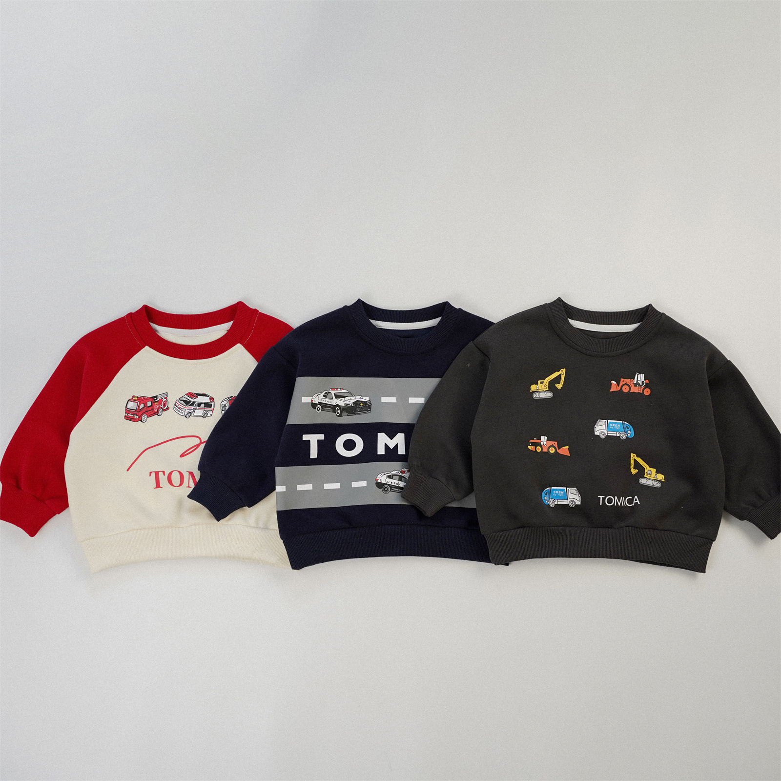 𝐓𝐨𝐦𝐢𝐜𝐚 撞色衛衣