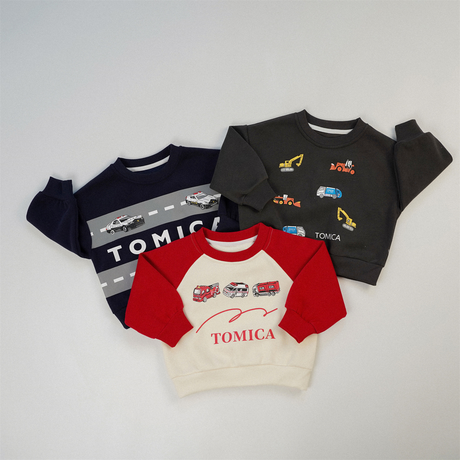 𝐓𝐨𝐦𝐢𝐜𝐚 撞色衛衣