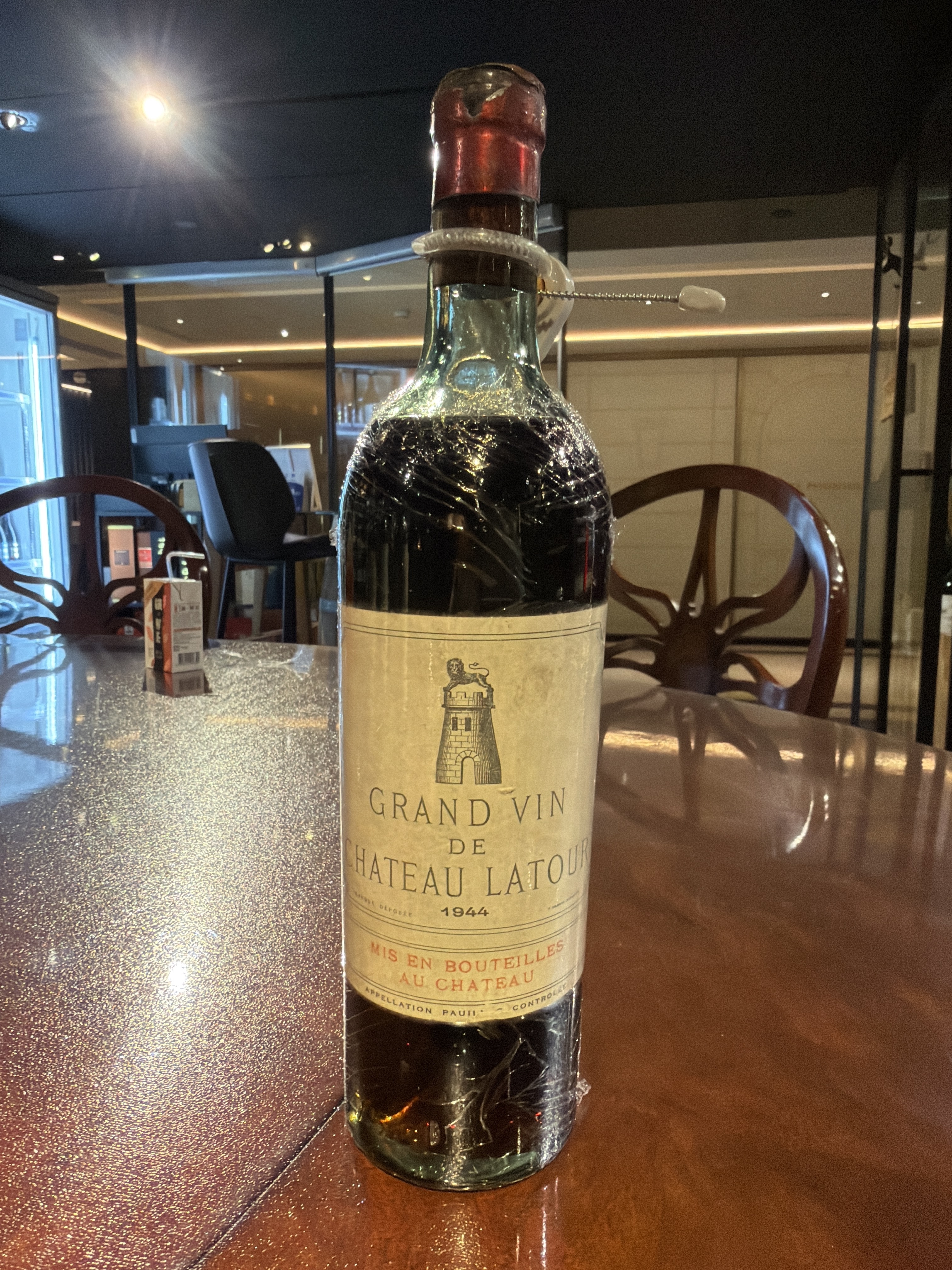 Chateau Latour (1944) (750ml)