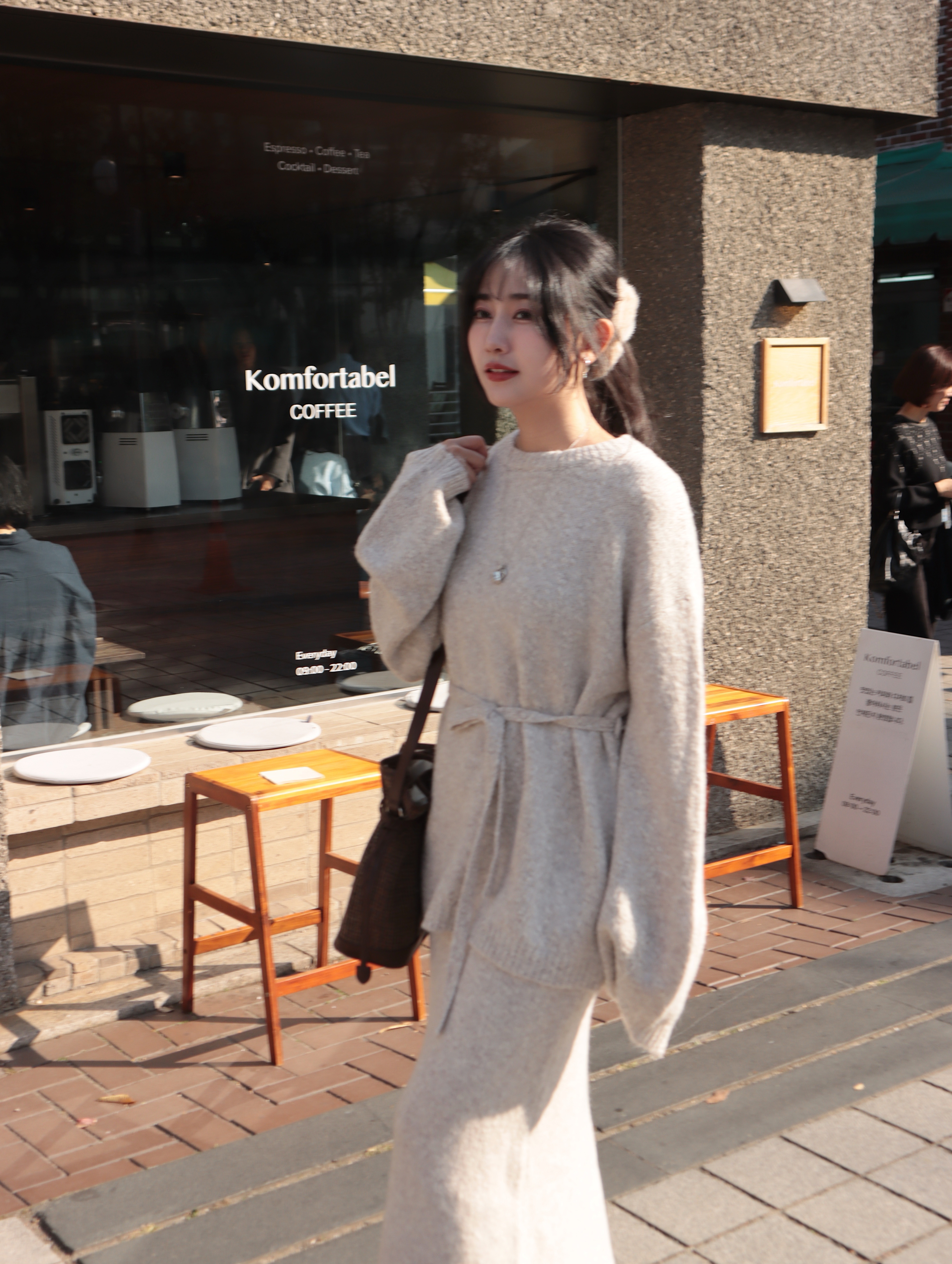 25J102 本期推薦奶油麻糬軟呼呼綁帶針織毛衣