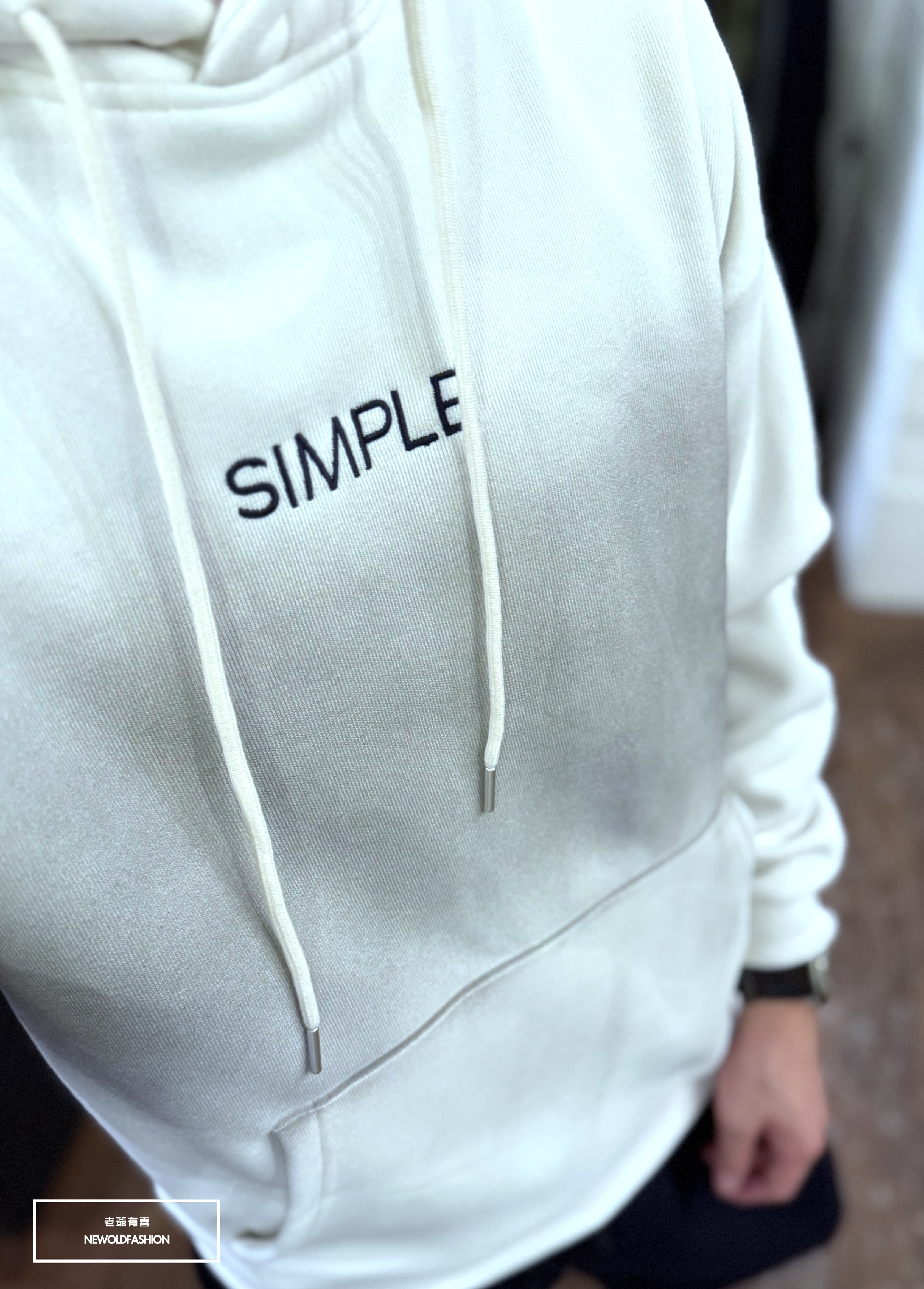 『新品上市』重磅SIMPLE暈染刷毛帽T(NOF25108233)-米