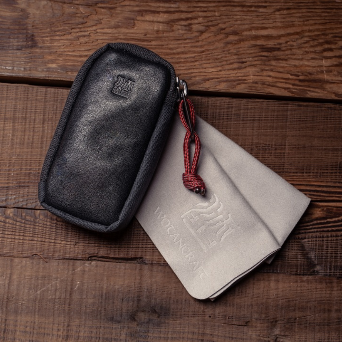 【LV1聖誕滿額禮】沃坦 拭鏡布配件小包組（累加贈，只送不賣）