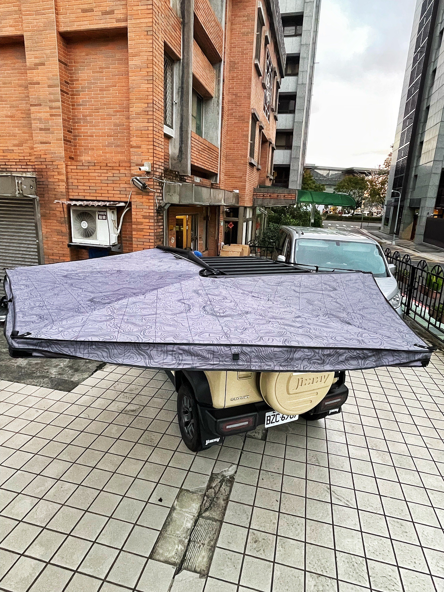 車邊帳 Yakima OverNout 270 蝙蝠帳Suzuji- jimny 吉姆尼 吉米