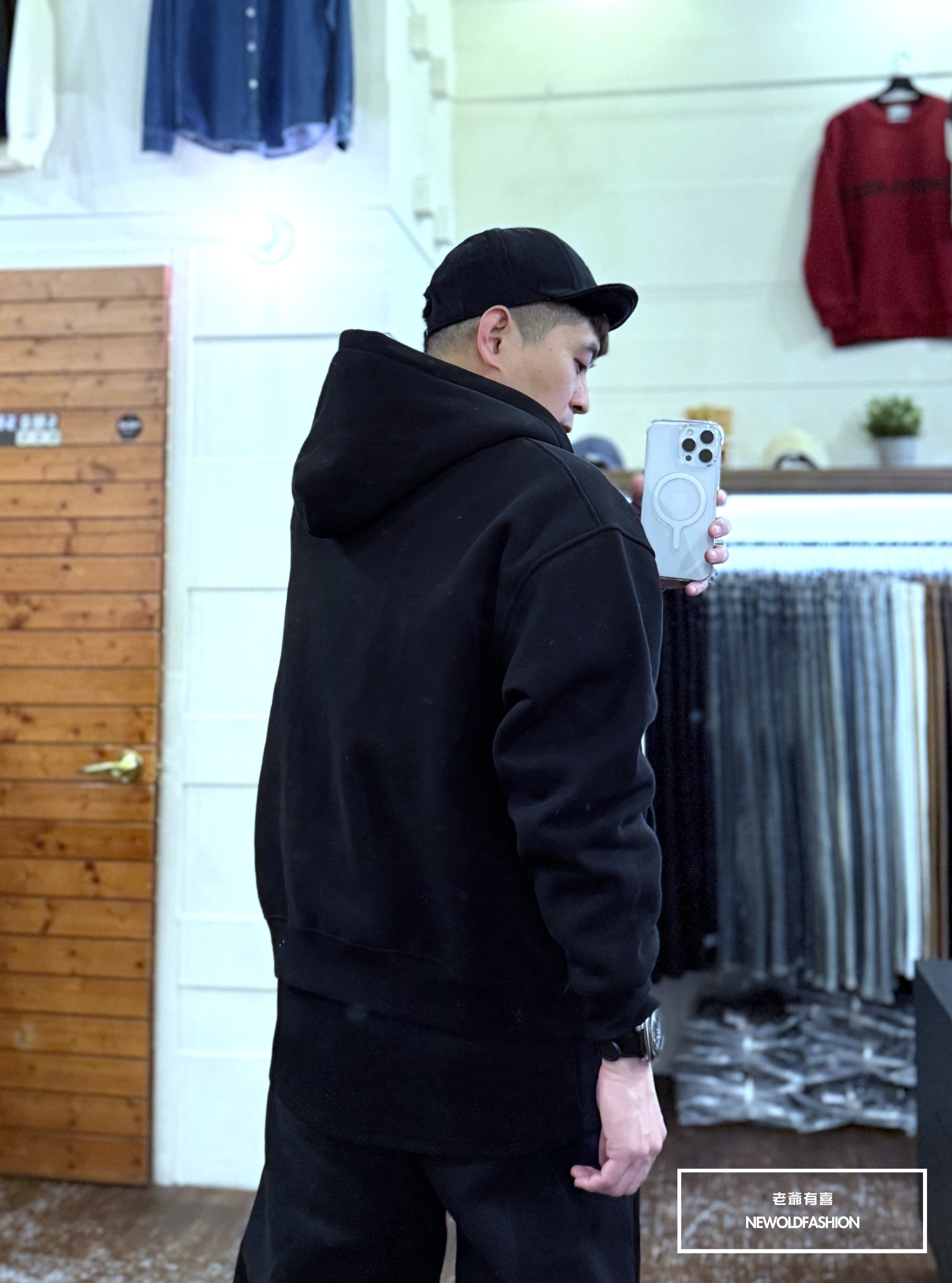 『新品上市』重磅經典全素連帽刷毛棉外套(NOF2510W25809)-黑