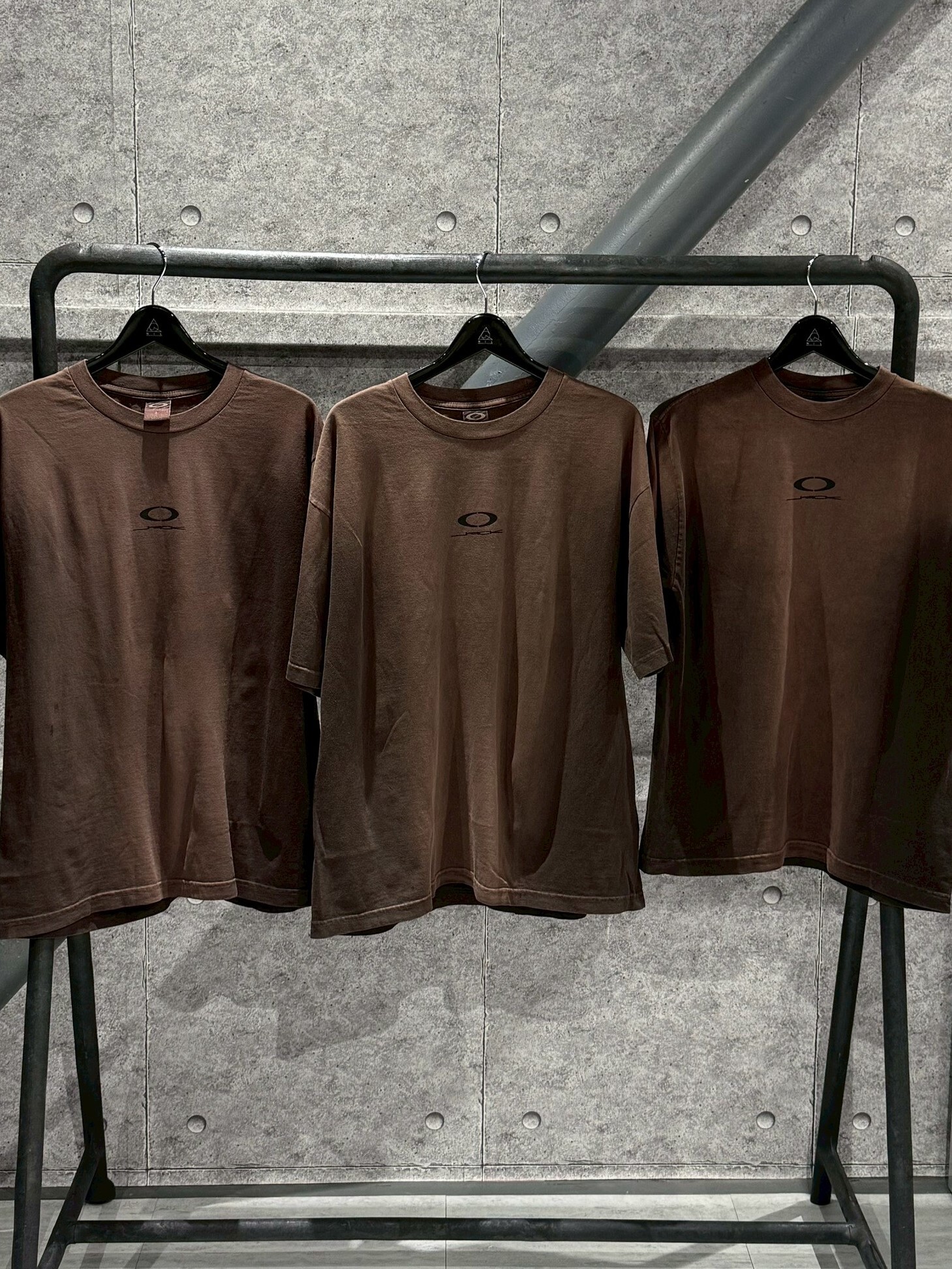 TRAVIS SCOTT X OAKLEY DAY ZERO 水洗染色 短袖 T