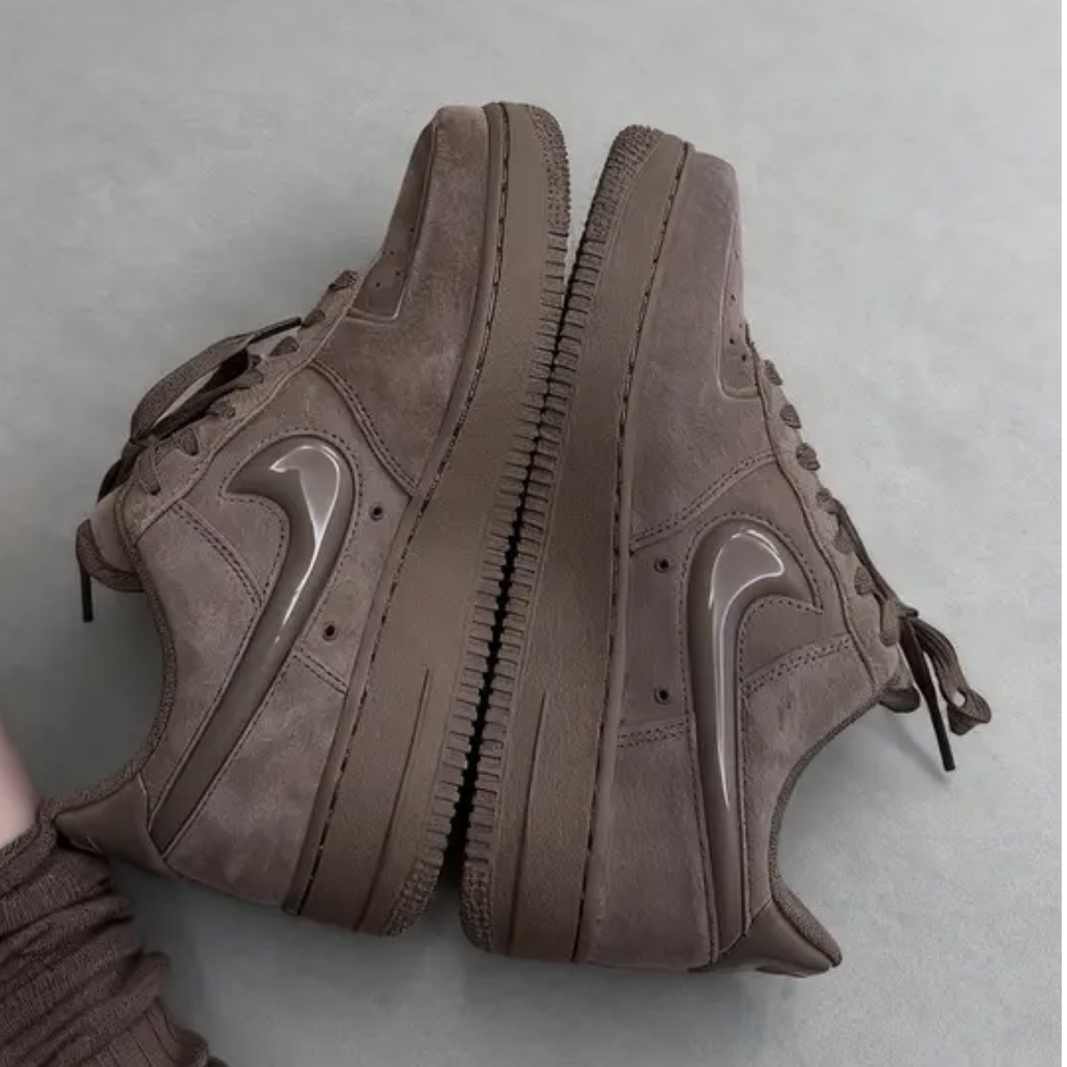 國外限定 NIKE AIR FORCE 絲絨系列 麂皮 立體勾勾