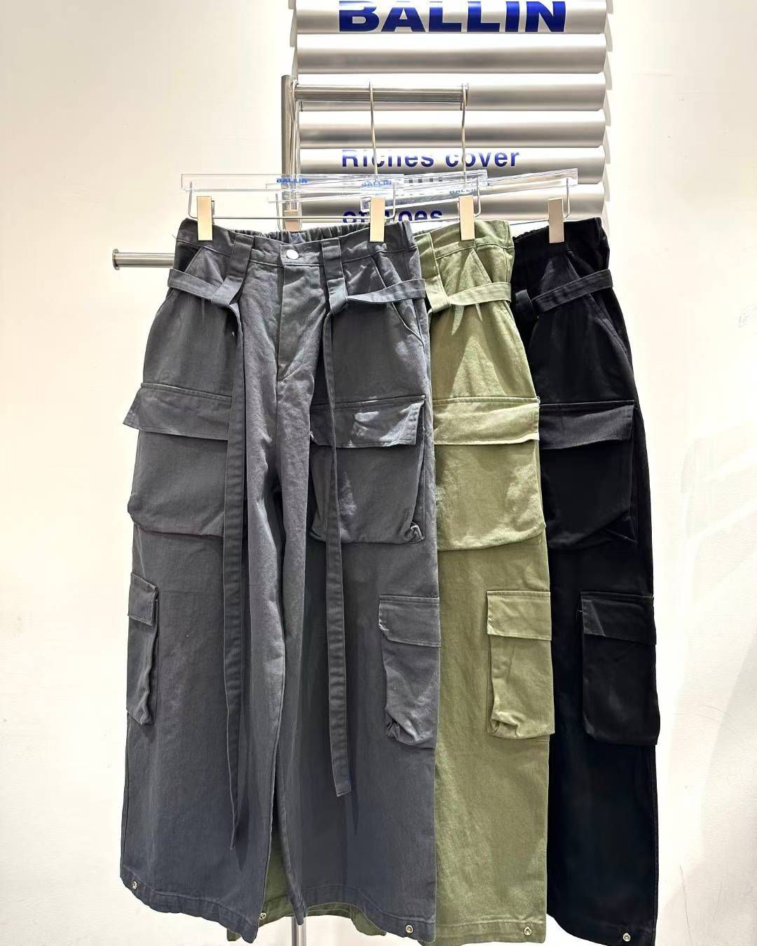 洗水淨色工裝鬆身褲 BALLIN-001P