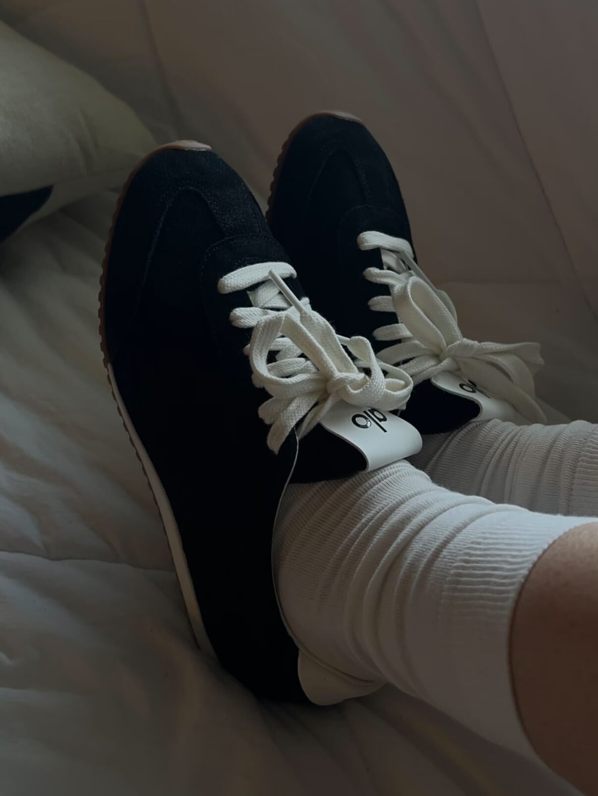 【現貨】ALO Sunset Sneaker 德訓鞋 奶油白 米白 黑色 女鞋 焦糖底 JISOO同款 金智秀