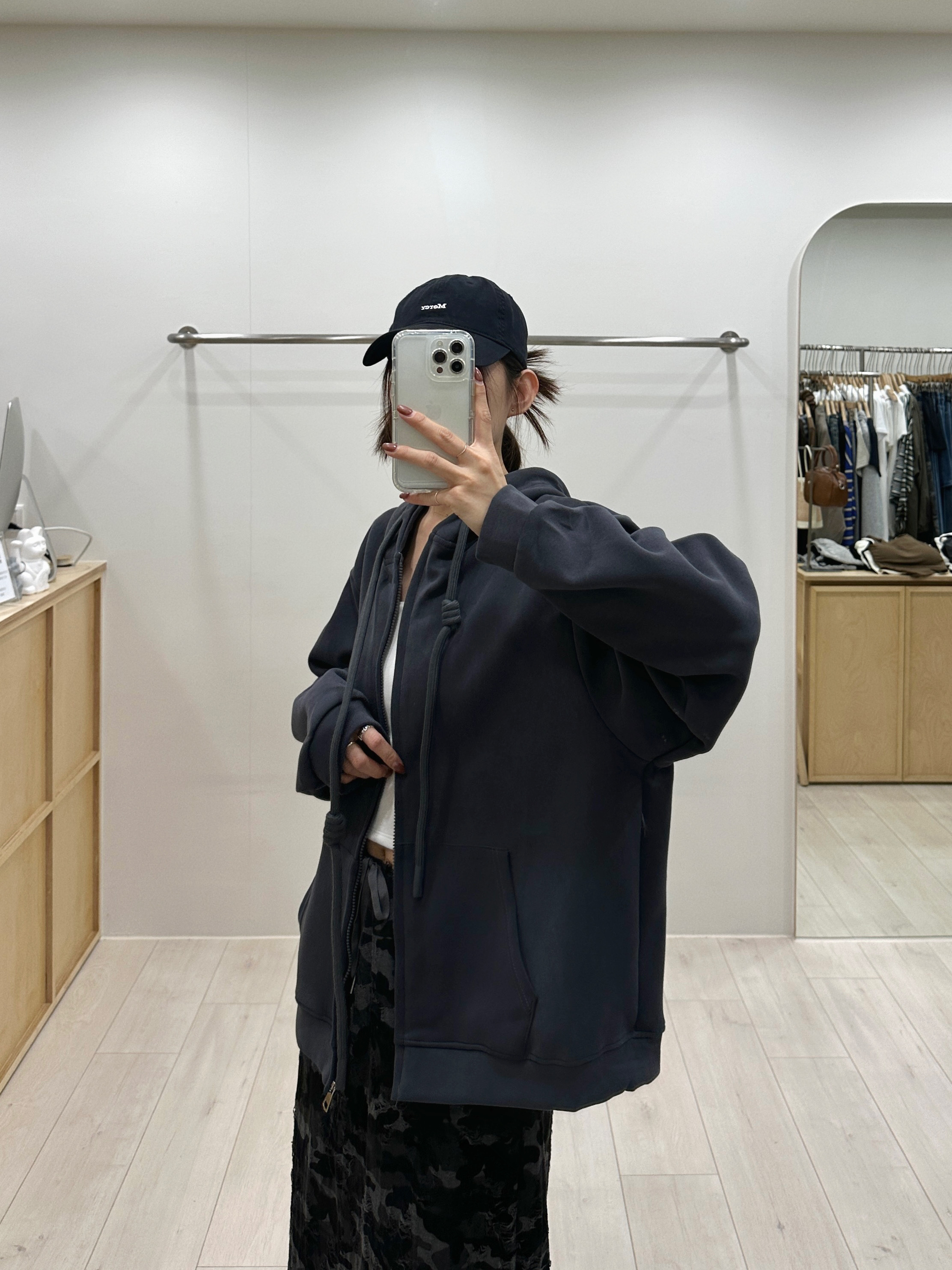 與男友共穿挺版寬鬆棉質連帽外套