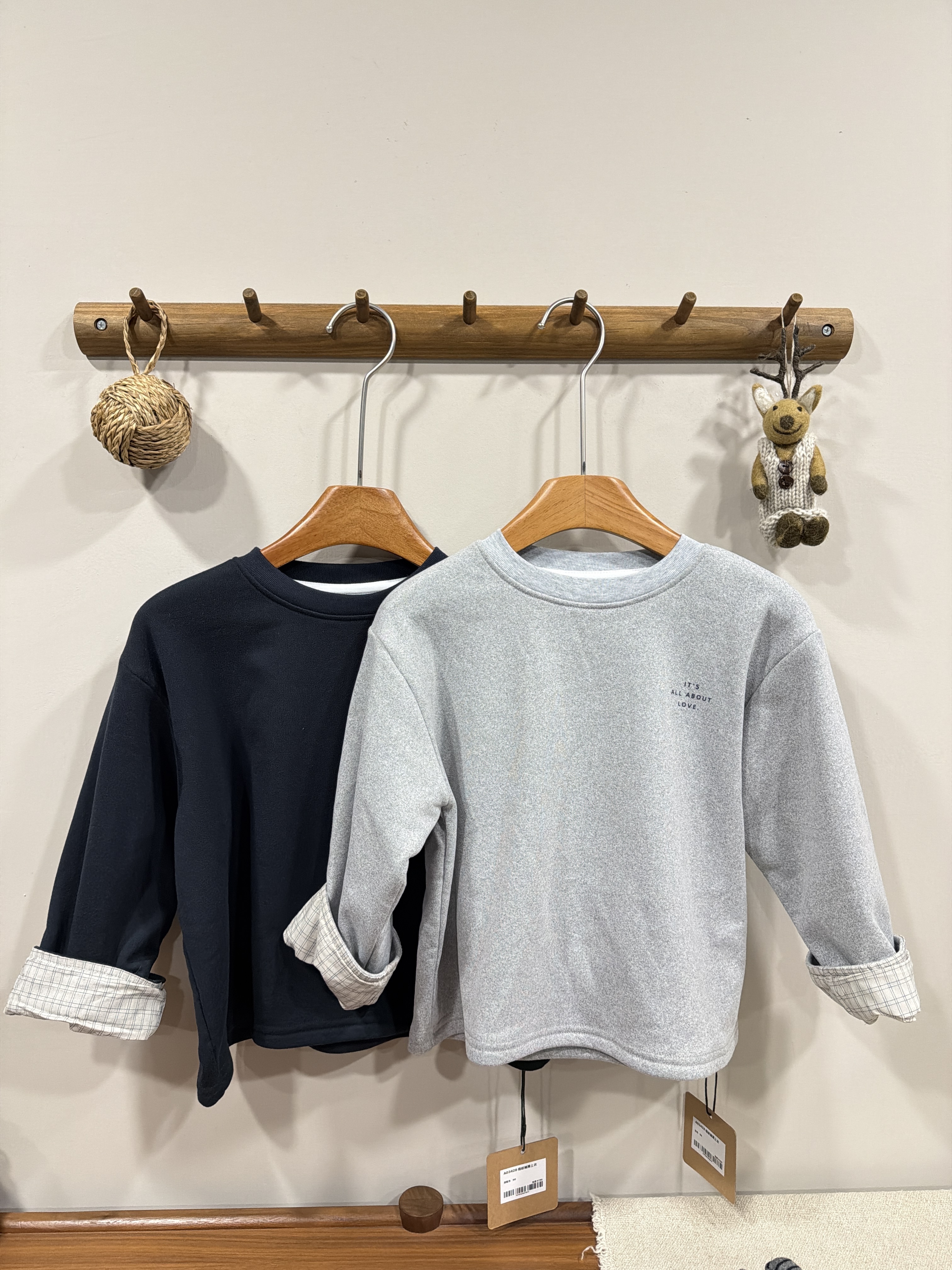 A03428 格紋袖薄絨上衣