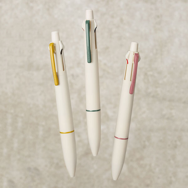 秋冬限定  JETSTREAM 4+1多機能溜溜筆 0.5油性原子筆｜日本uni