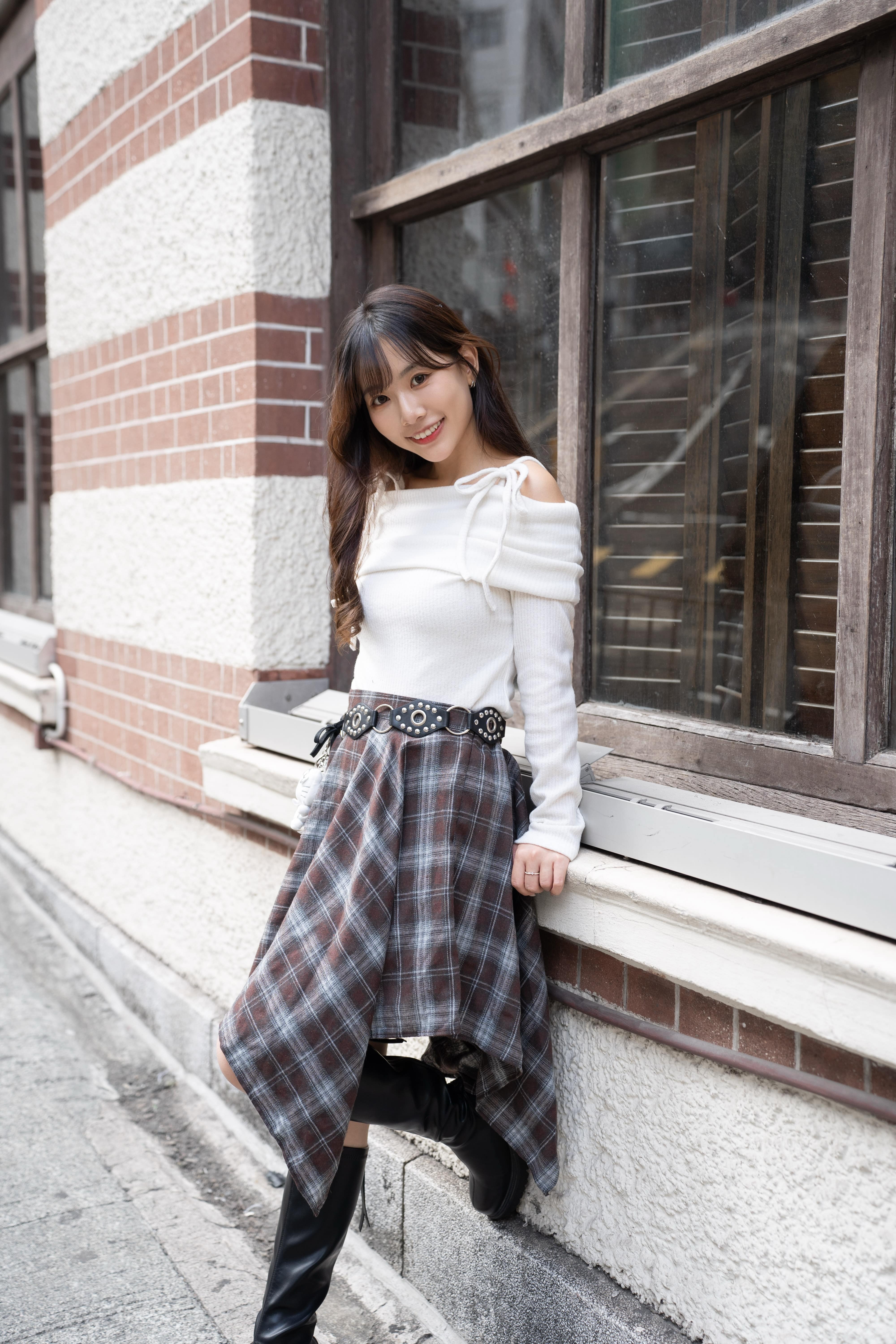 Ott Ribbon Off-Shoulder Knit Top
