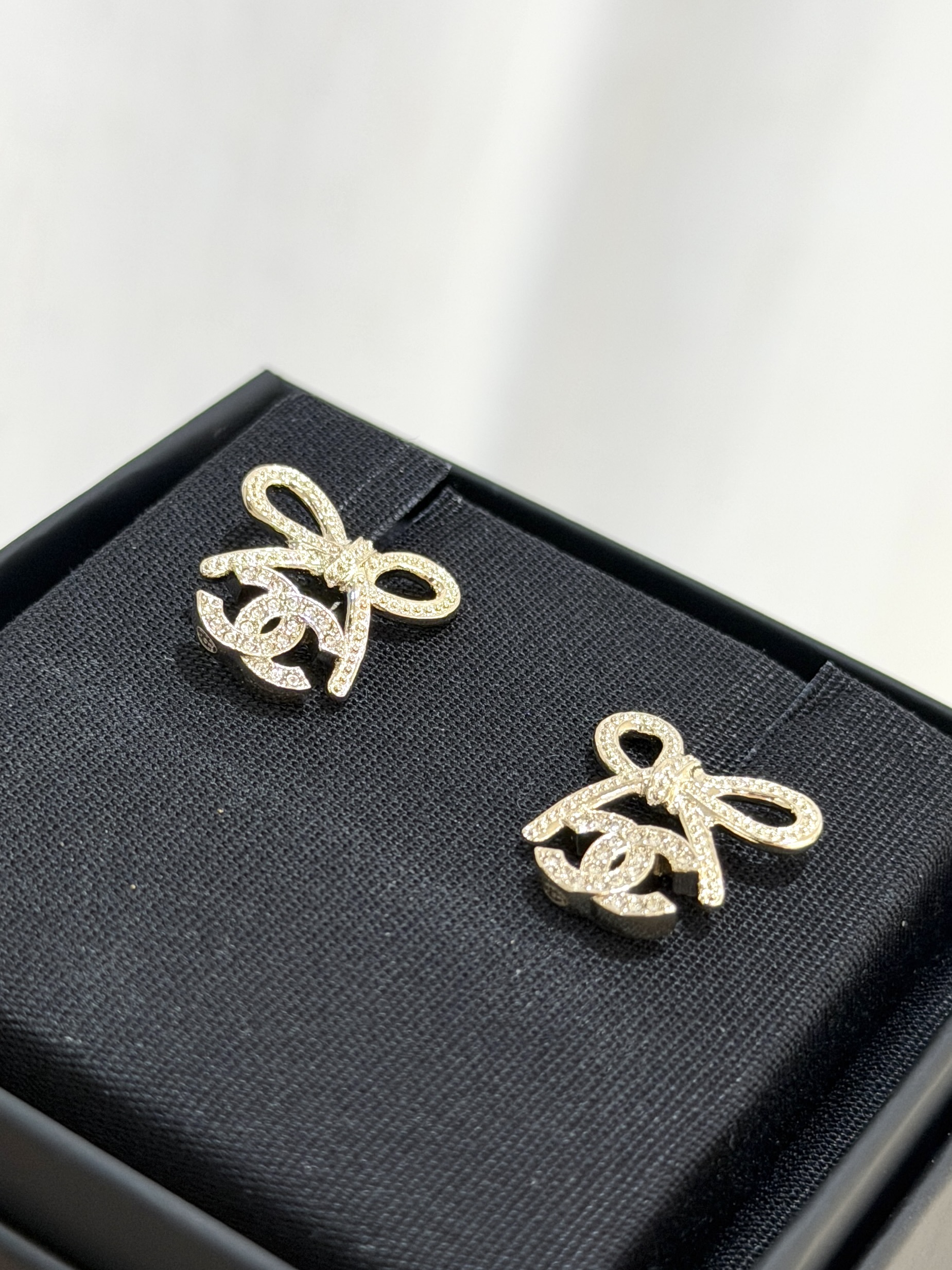 CHANEL Bow Small stud Earrings ABG601