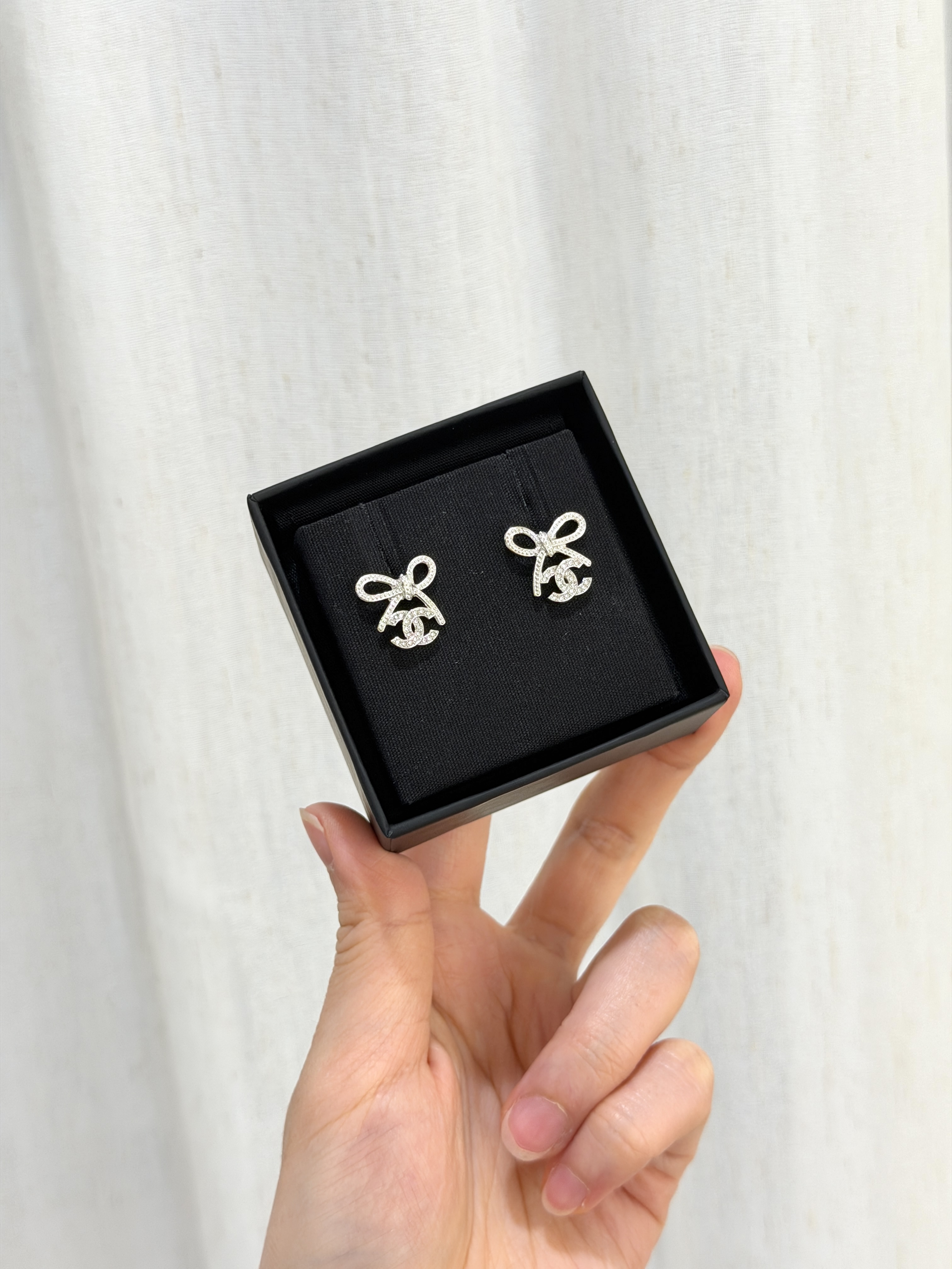 CHANEL Bow Small stud Earrings ABG601