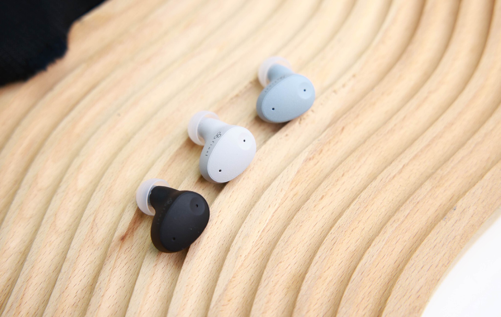 Final Audio ZE300 真無線藍牙耳機