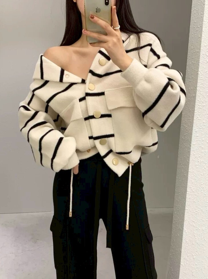 下縮大釦口袋橫條帽外套