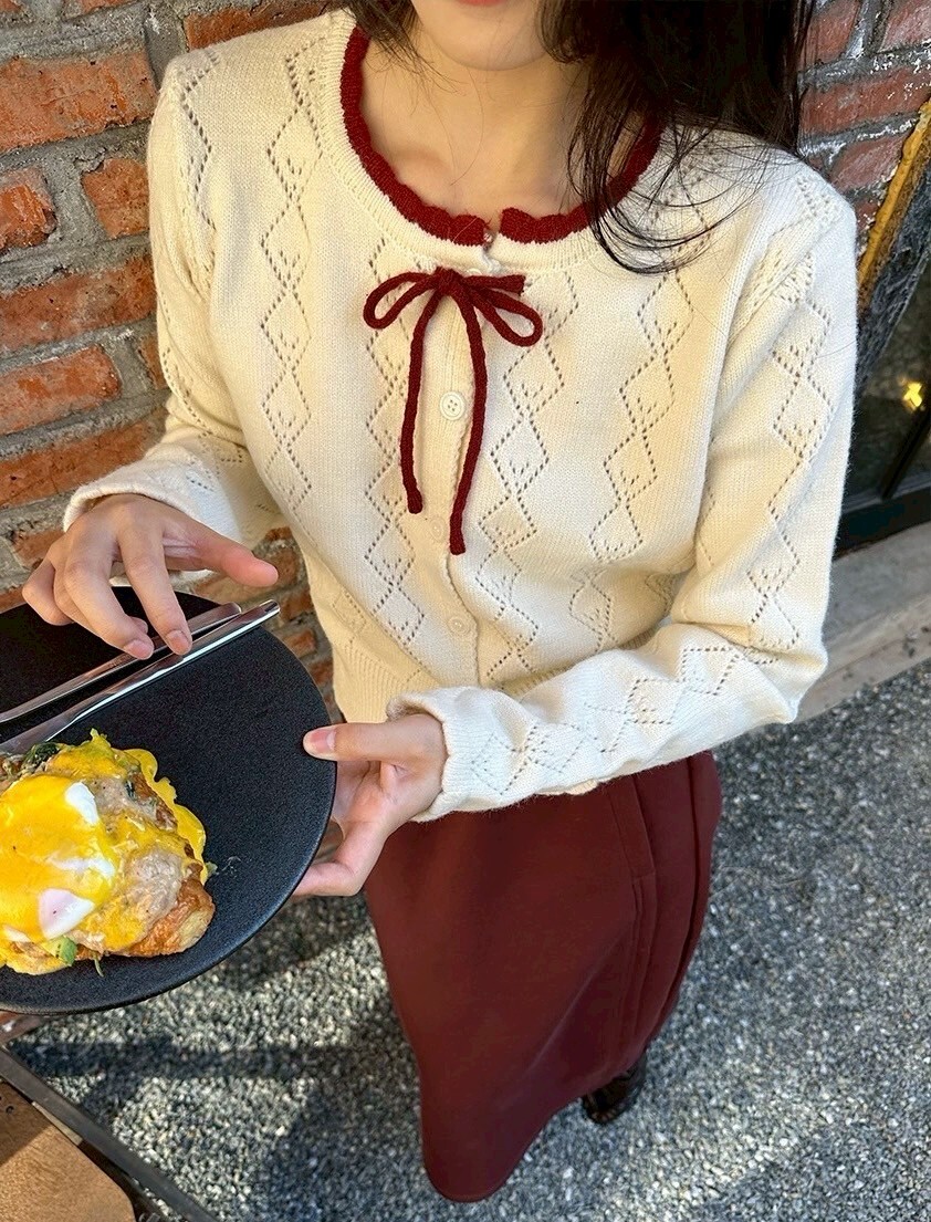 前綁撞色菱格排釦針織衣