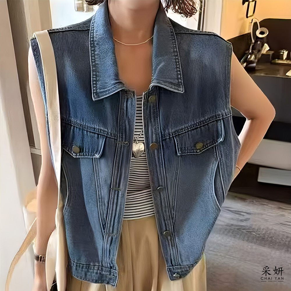 雙口袋字母鈕扣牛仔背心