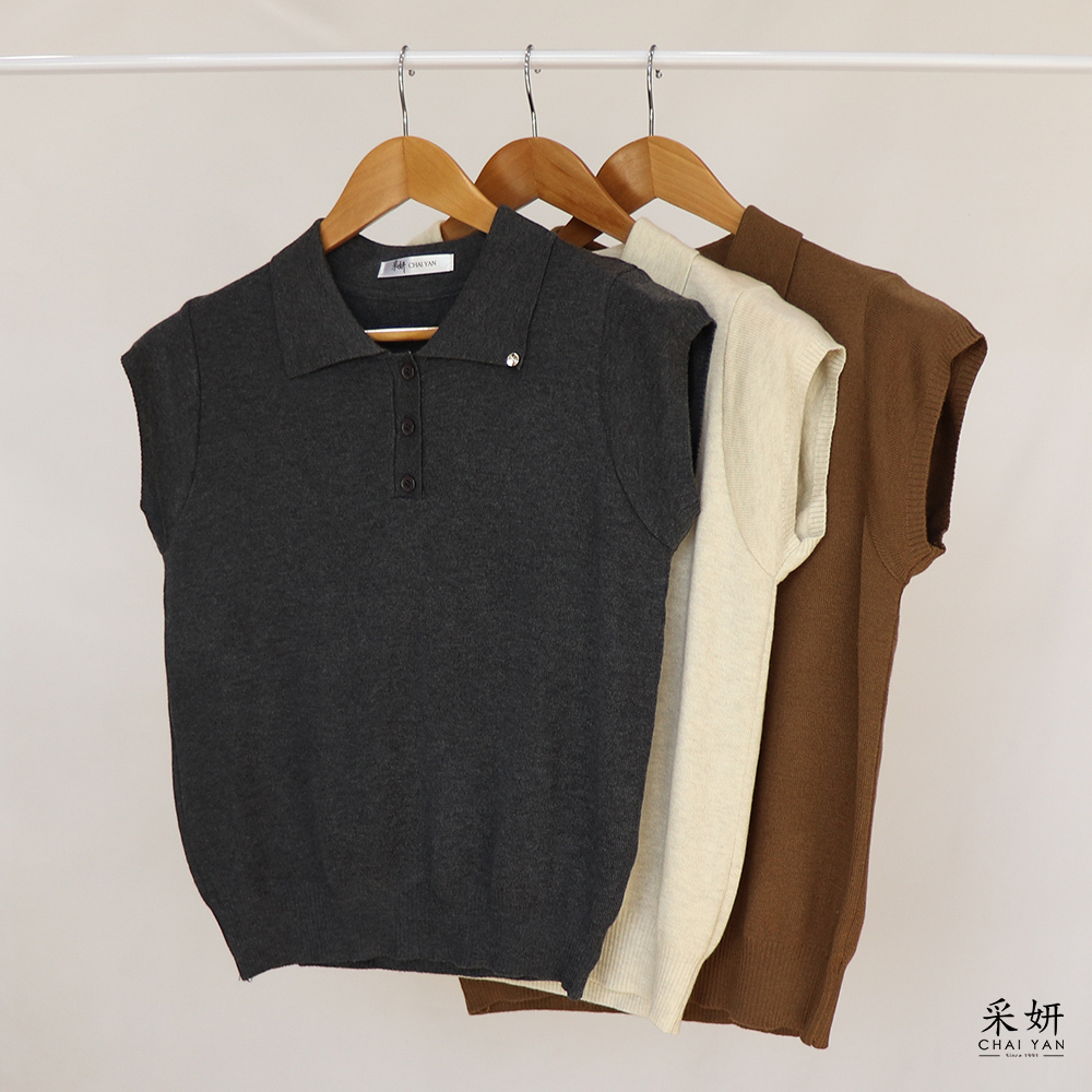 領子字母綴飾針織POLO領短袖上衣