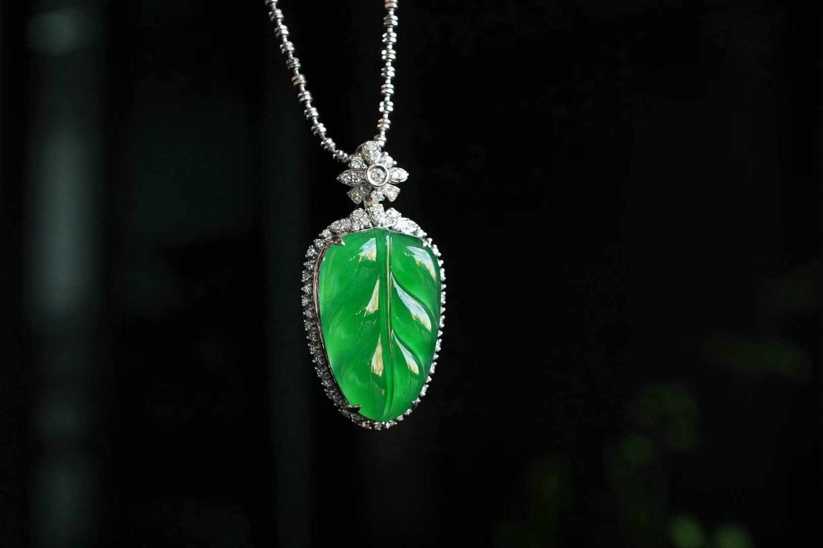 11783 翡翠冰陽綠葉子吊墜