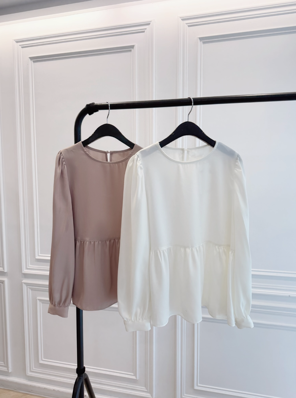 微霧光澤腰間荷葉上衣