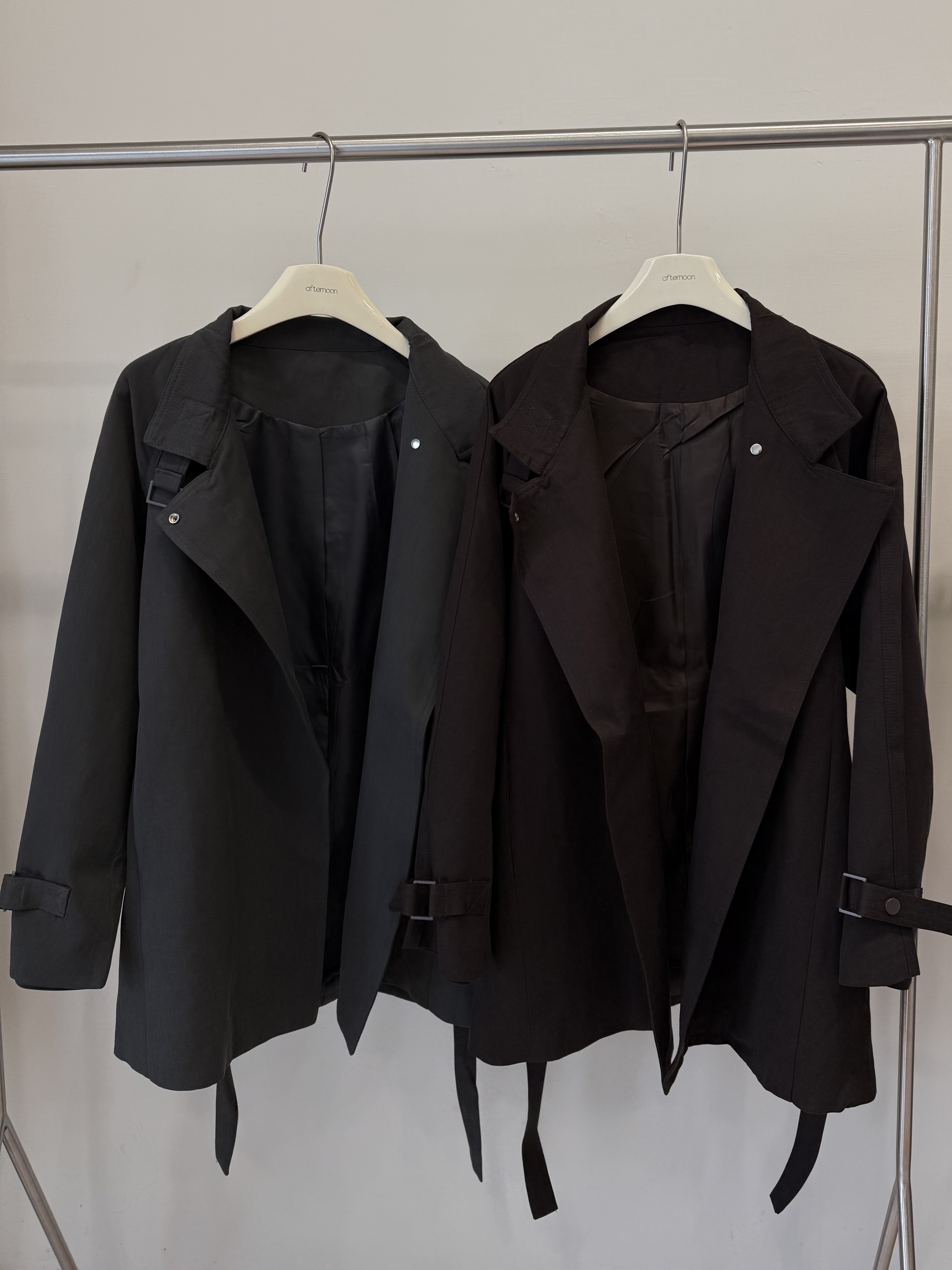 136 率性單釦中長版綁帶風衣