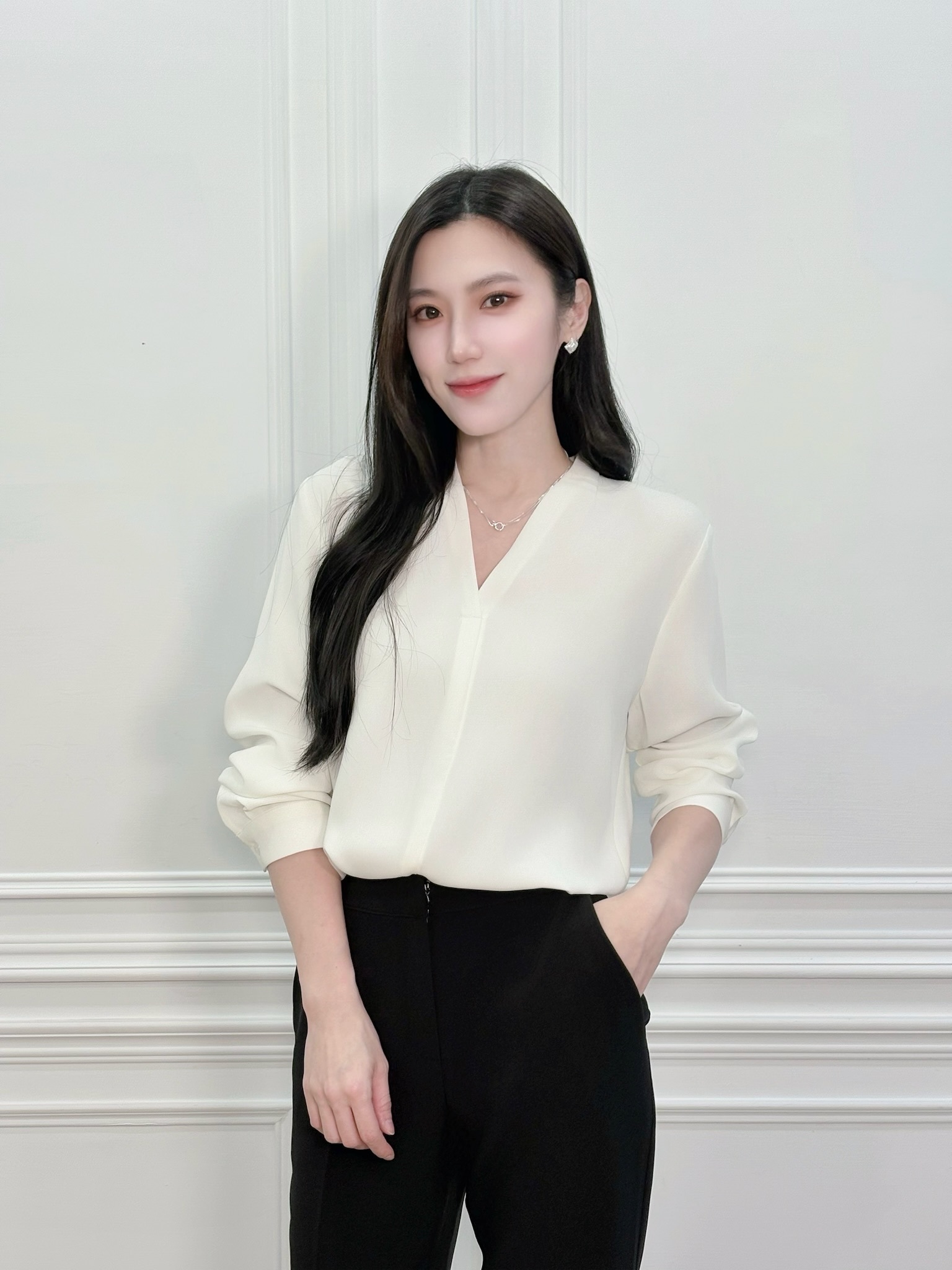 (職場必備)素面V領長袖上衣