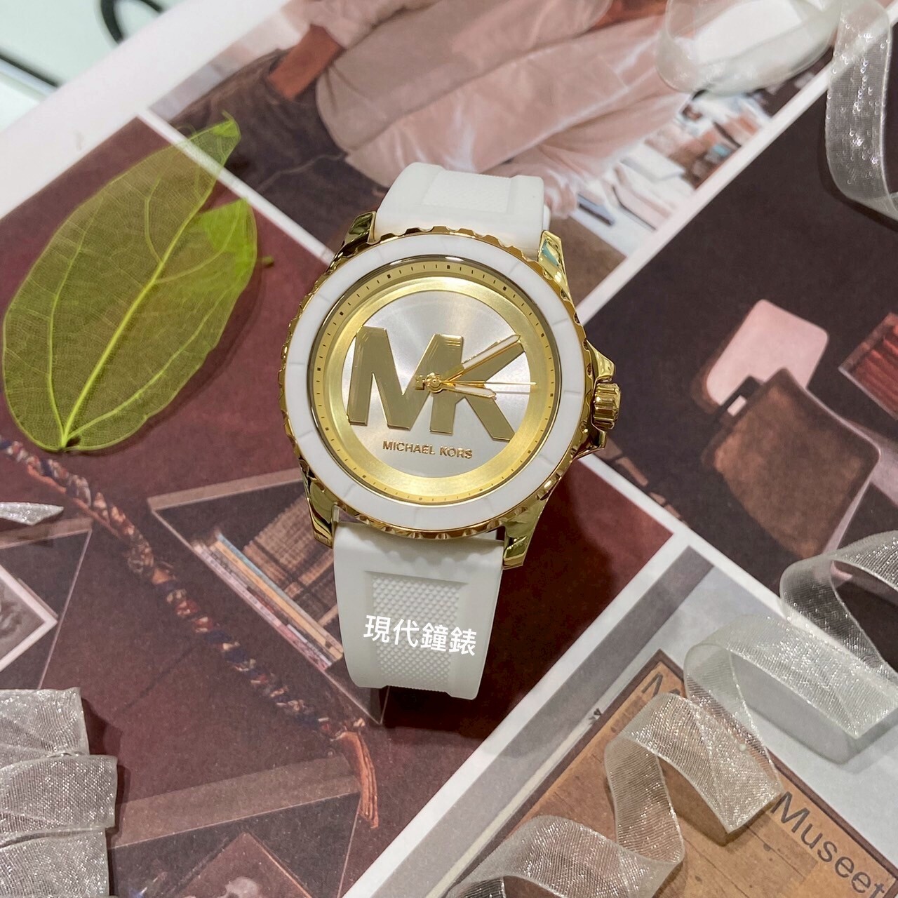 【MICHAEL KORS】 MK 大LOGO膠質腕錶MK7535 40mm 現代鐘錶